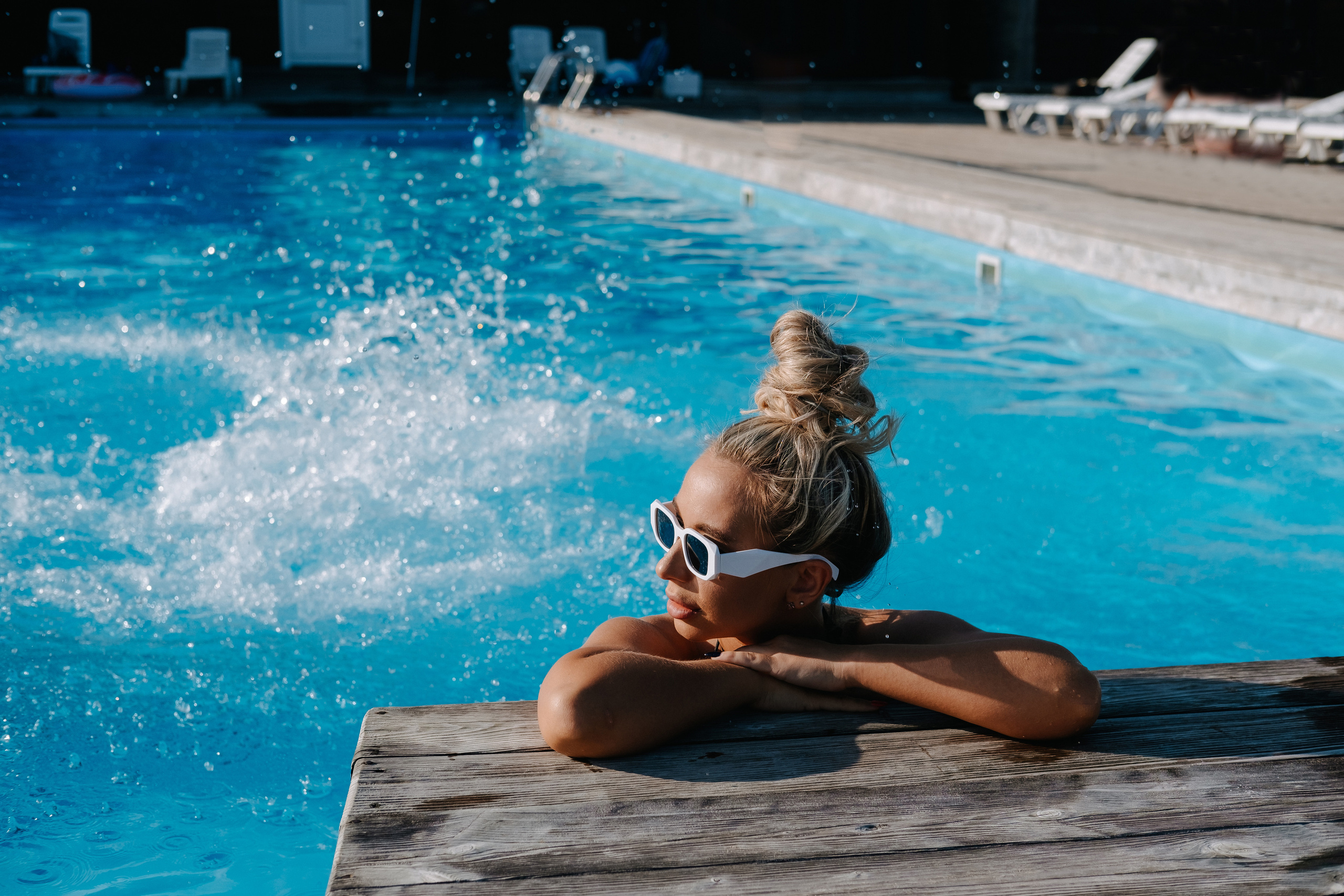 Танцы у бассейна. Фотограф Москва, Смоленск