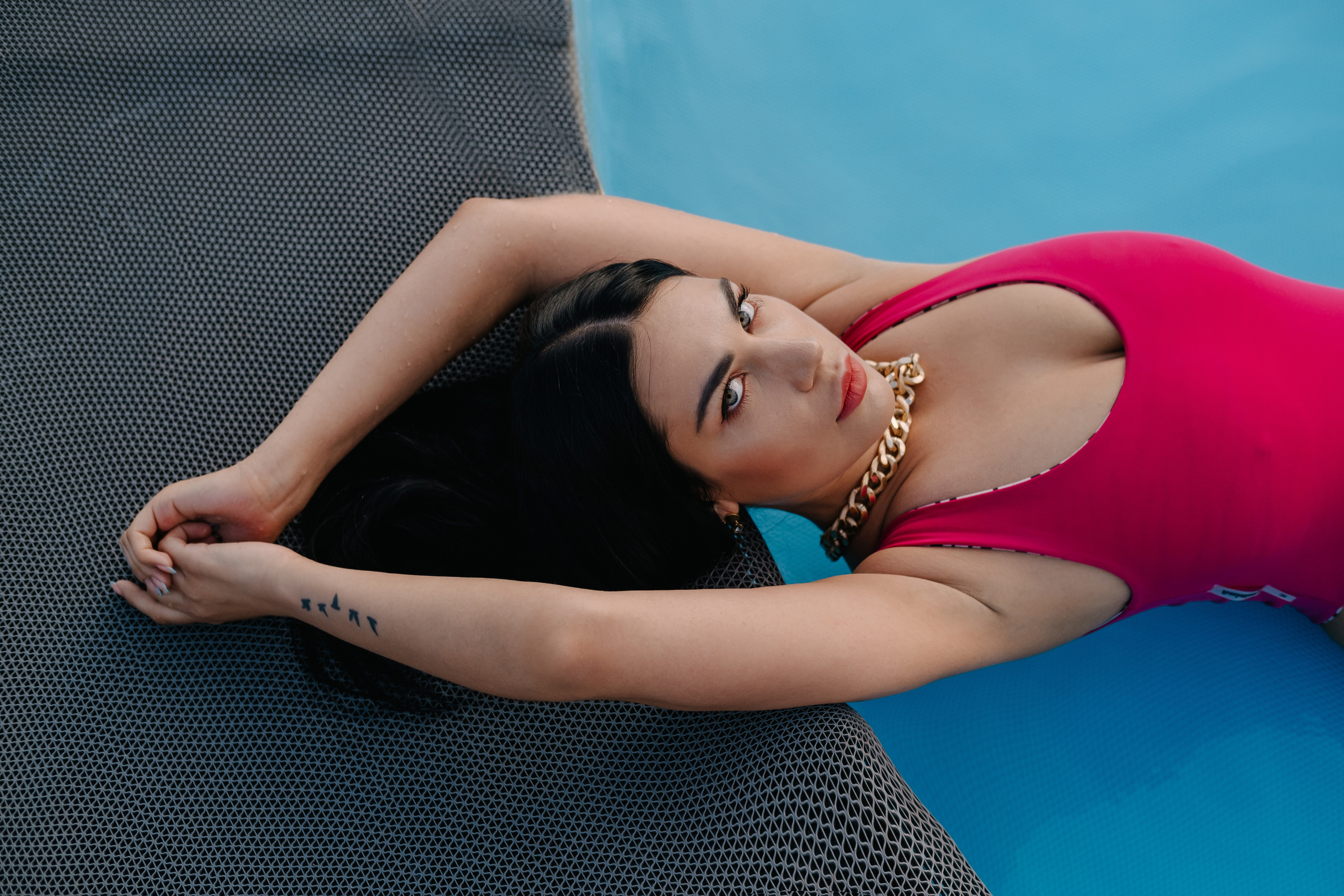 Танцы у бассейна. Фотограф Москва, Смоленск