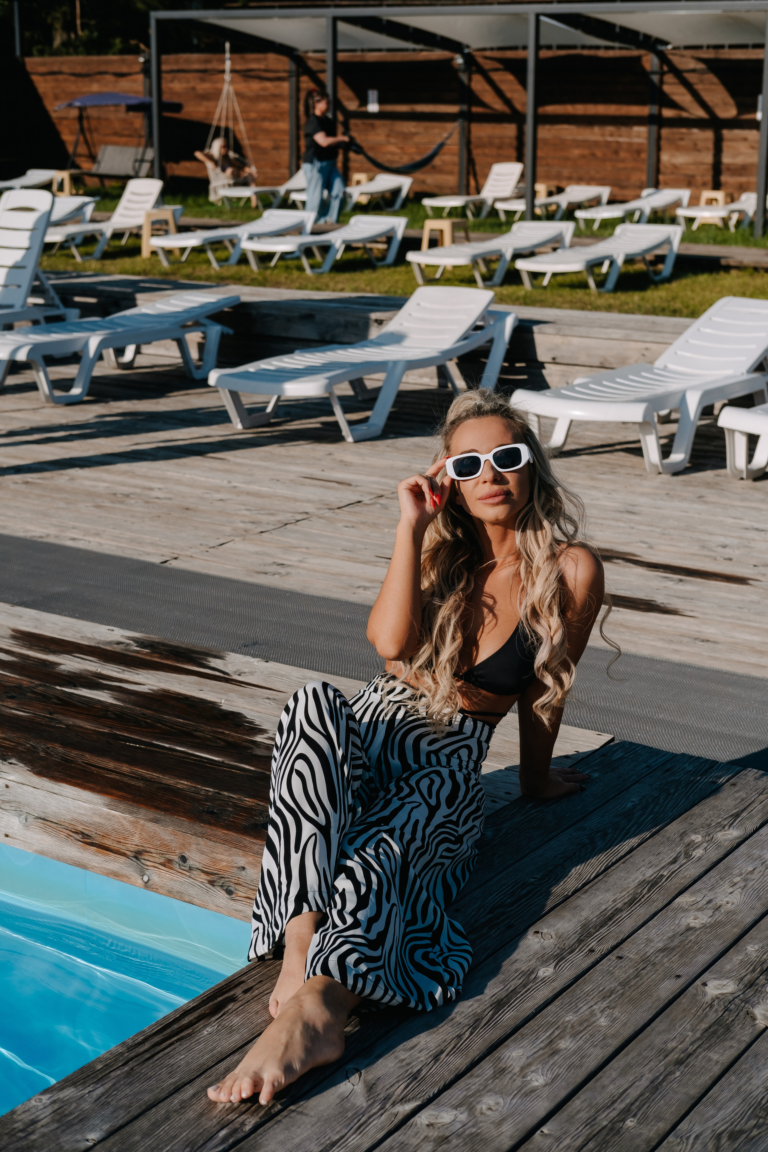 Танцы у бассейна. Фотограф Москва, Смоленск