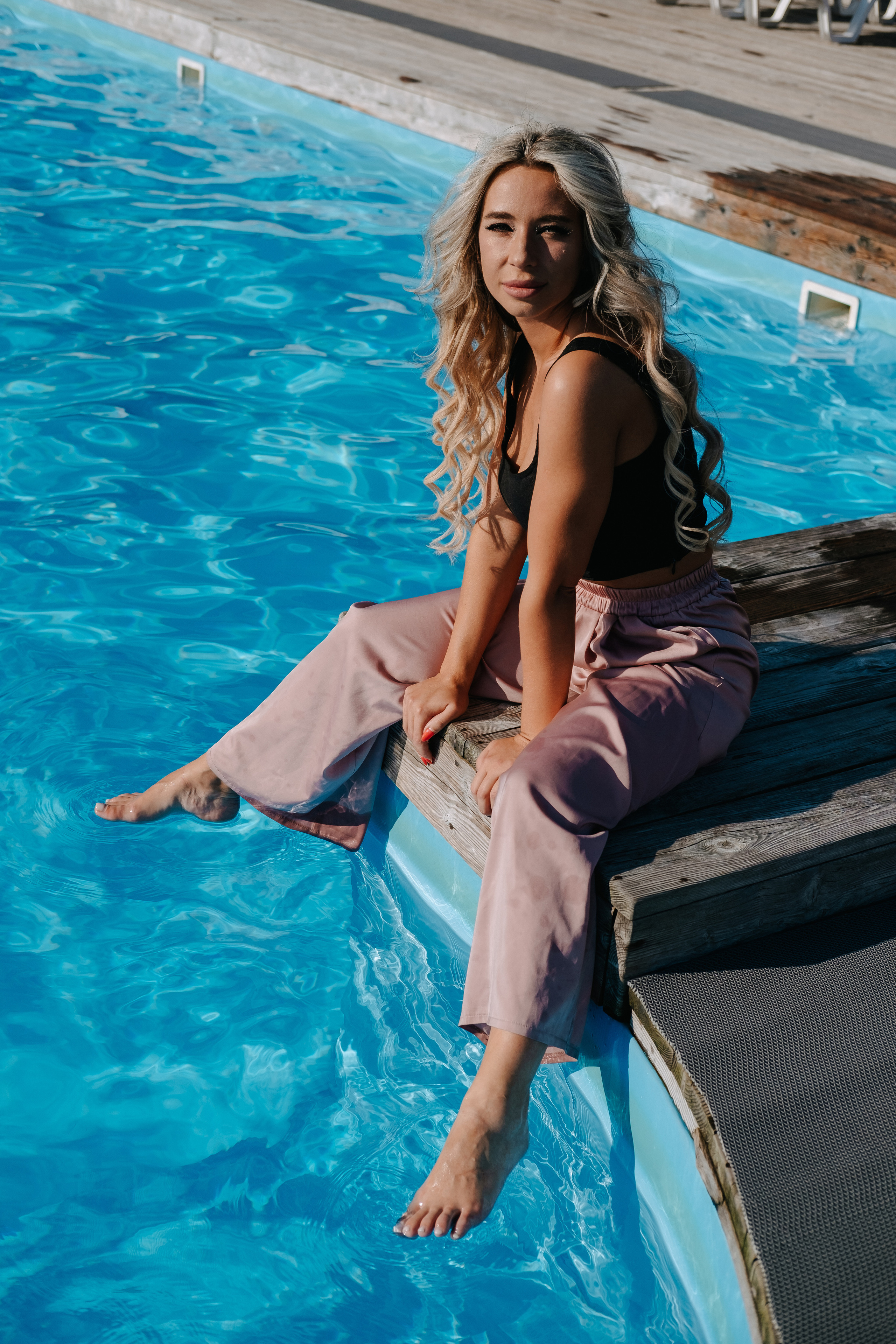 Танцы у бассейна. Фотограф Москва, Смоленск