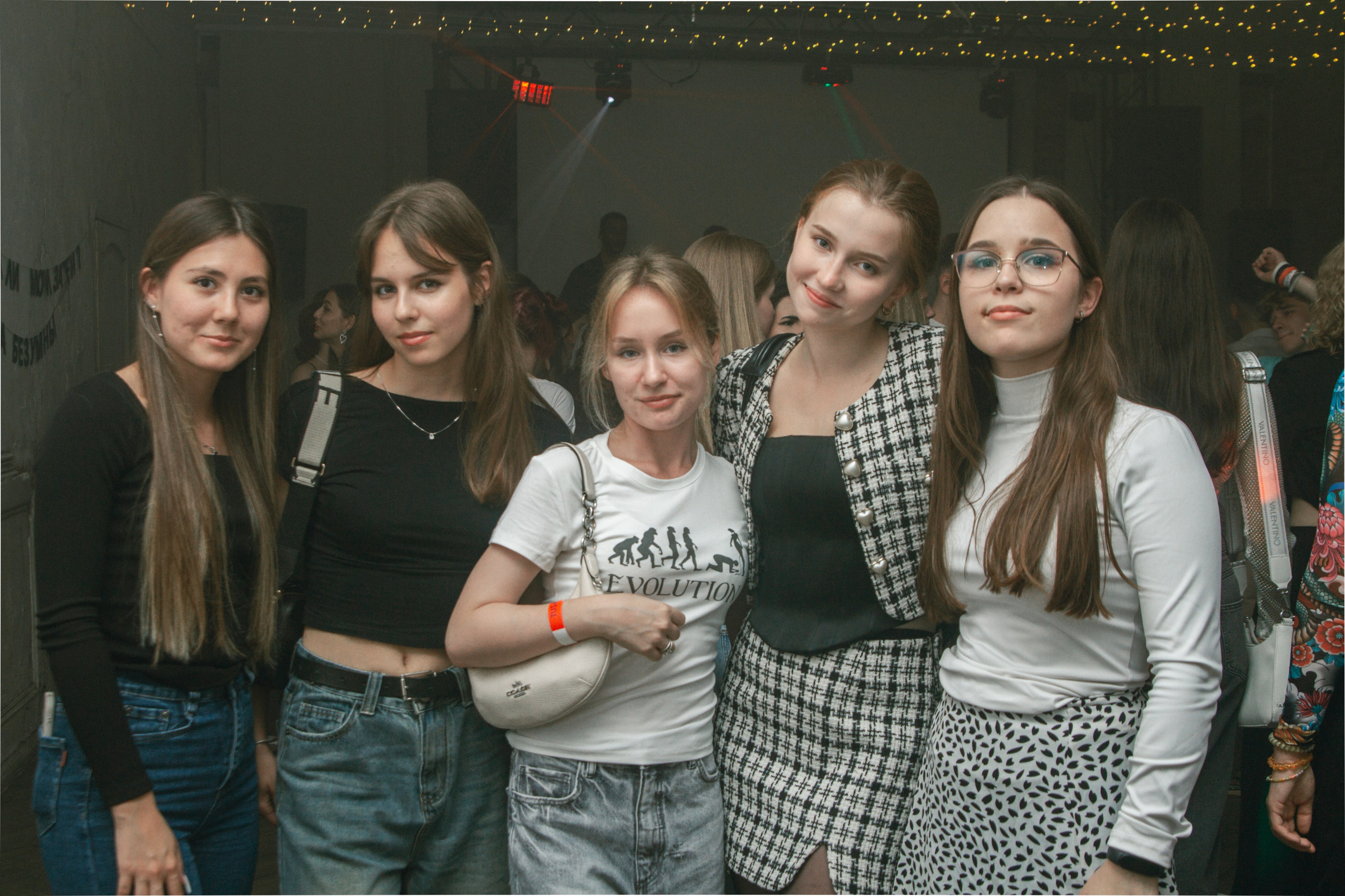 РЕПОРТАЖНЫЕ СЪЁМКИ. Фотограф в Москве KRISTINA NEVERENOUGH