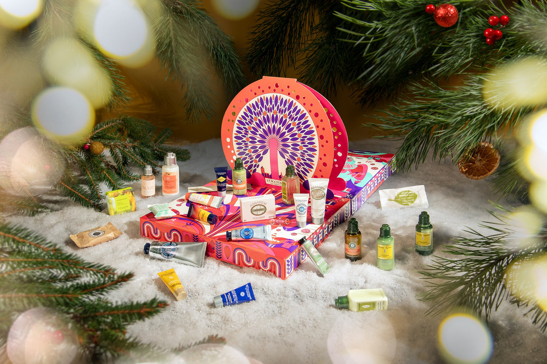 Рекламная Новогодняя фотосъемка адвент календаря Loccitane 