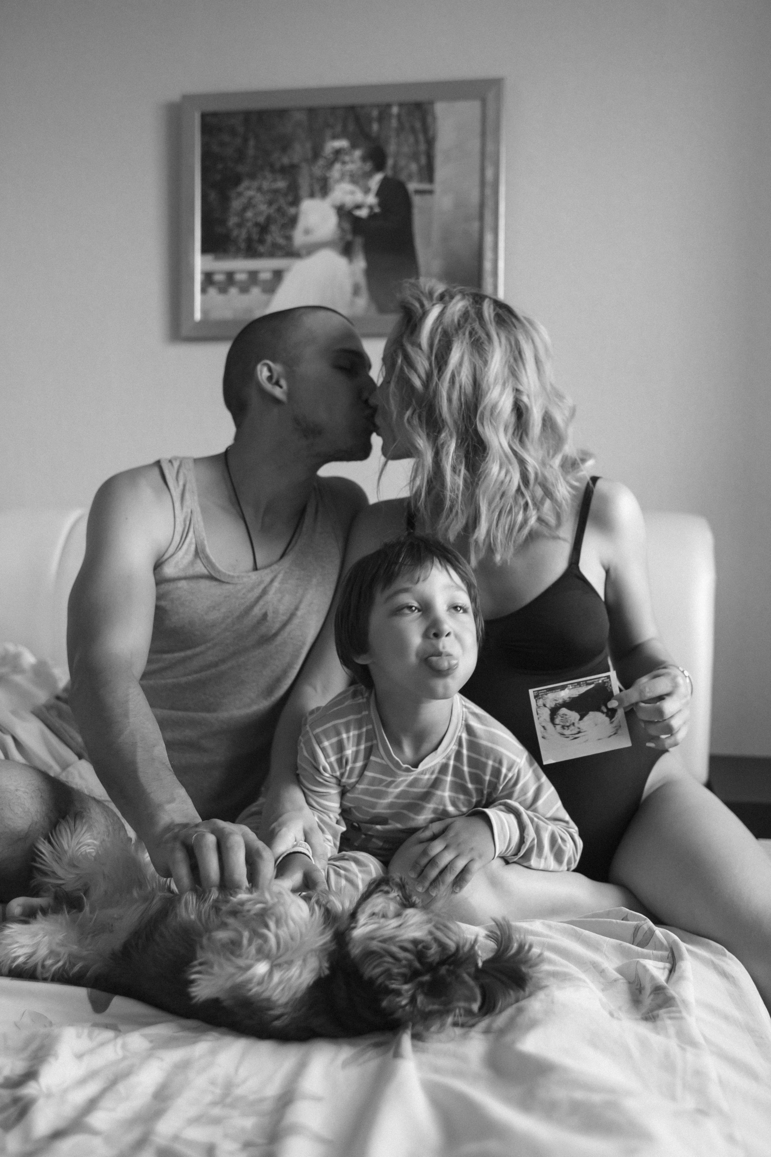 Домашняя фотосессия Оля + Евгений + Даня. Свадебный и семейный фотограф г. Волгоград Биленко Ангелина