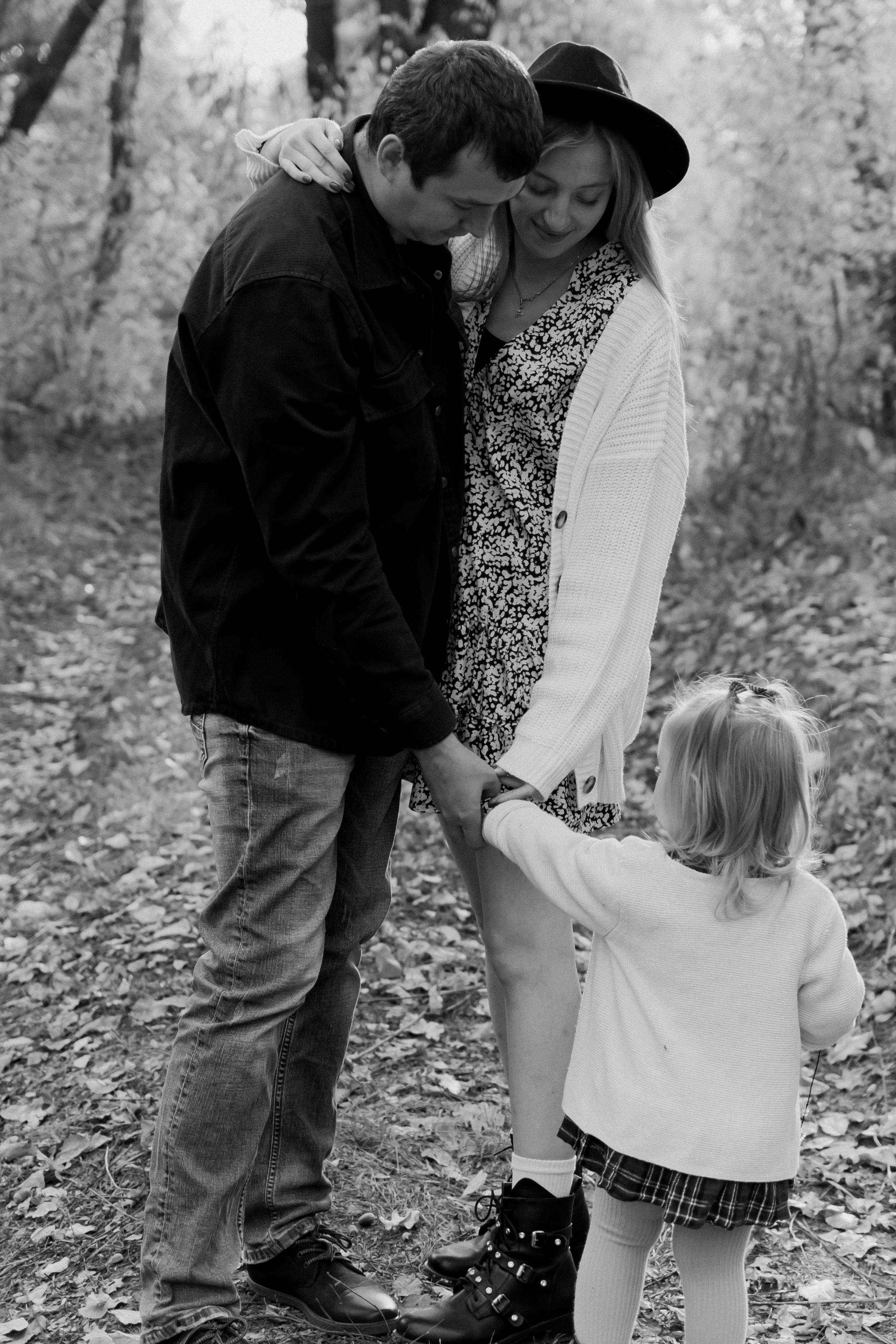 Осенняя прогулочная фотосессия Ксюша + Саша + Кира. Свадебный и семейный фотограф г. Волгоград Биленко Ангелина