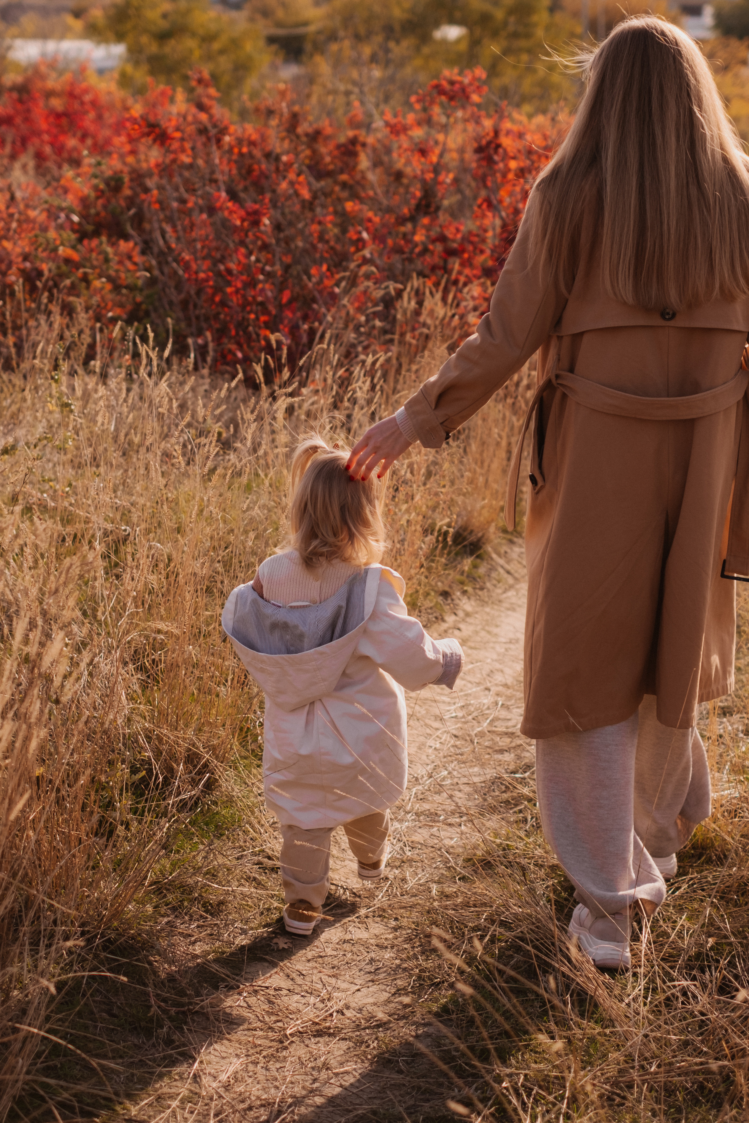 Осенняя прогулочная фотосессия Ксюша + Саша + Кира. Свадебный и семейный фотограф г. Волгоград Биленко Ангелина