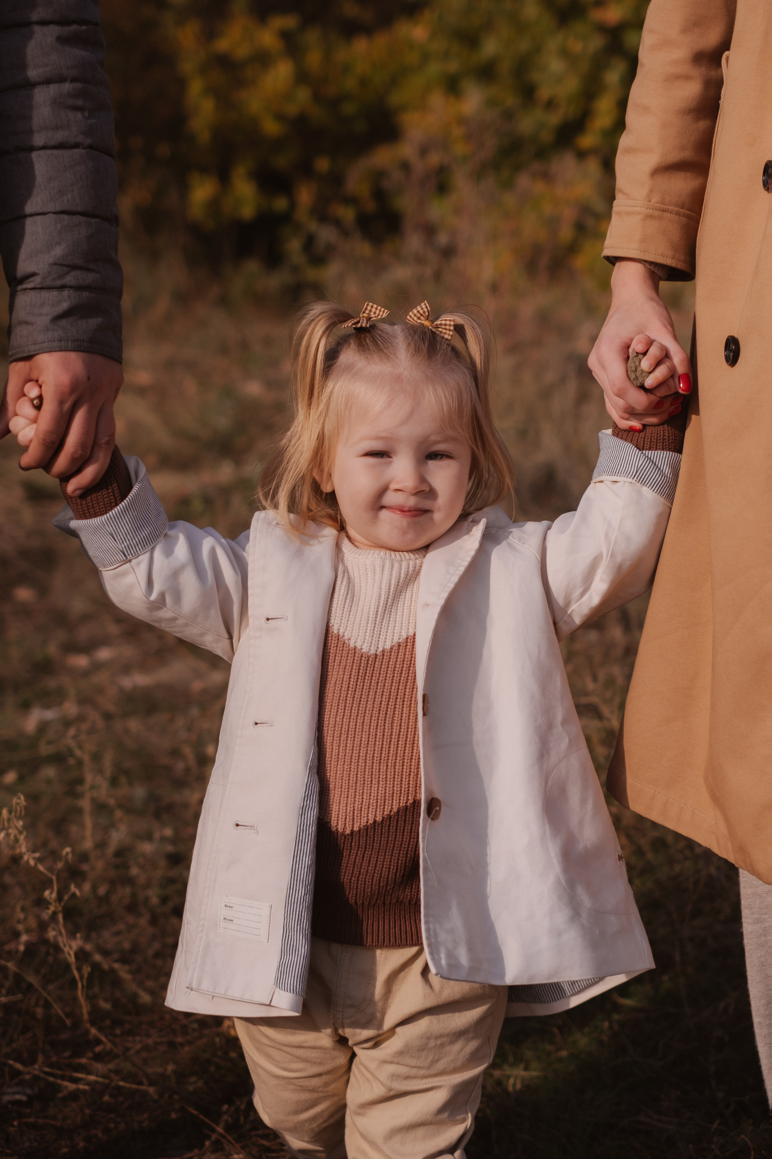Осенняя прогулочная фотосессия Ксюша + Саша + Кира. Свадебный и семейный фотограф г. Волгоград Биленко Ангелина