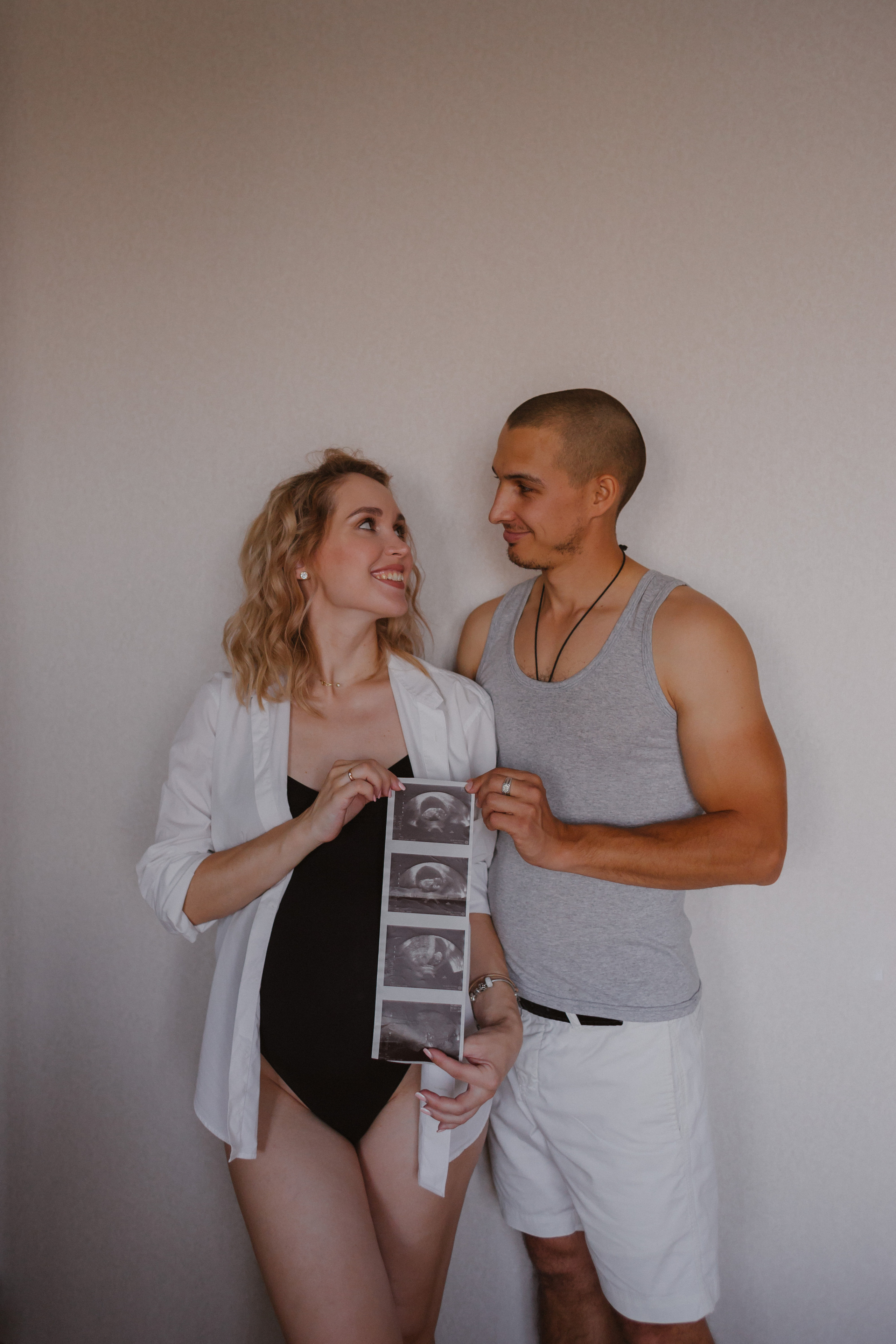 Домашняя фотосессия Оля + Евгений + Даня. Свадебный и семейный фотограф г. Волгоград Биленко Ангелина