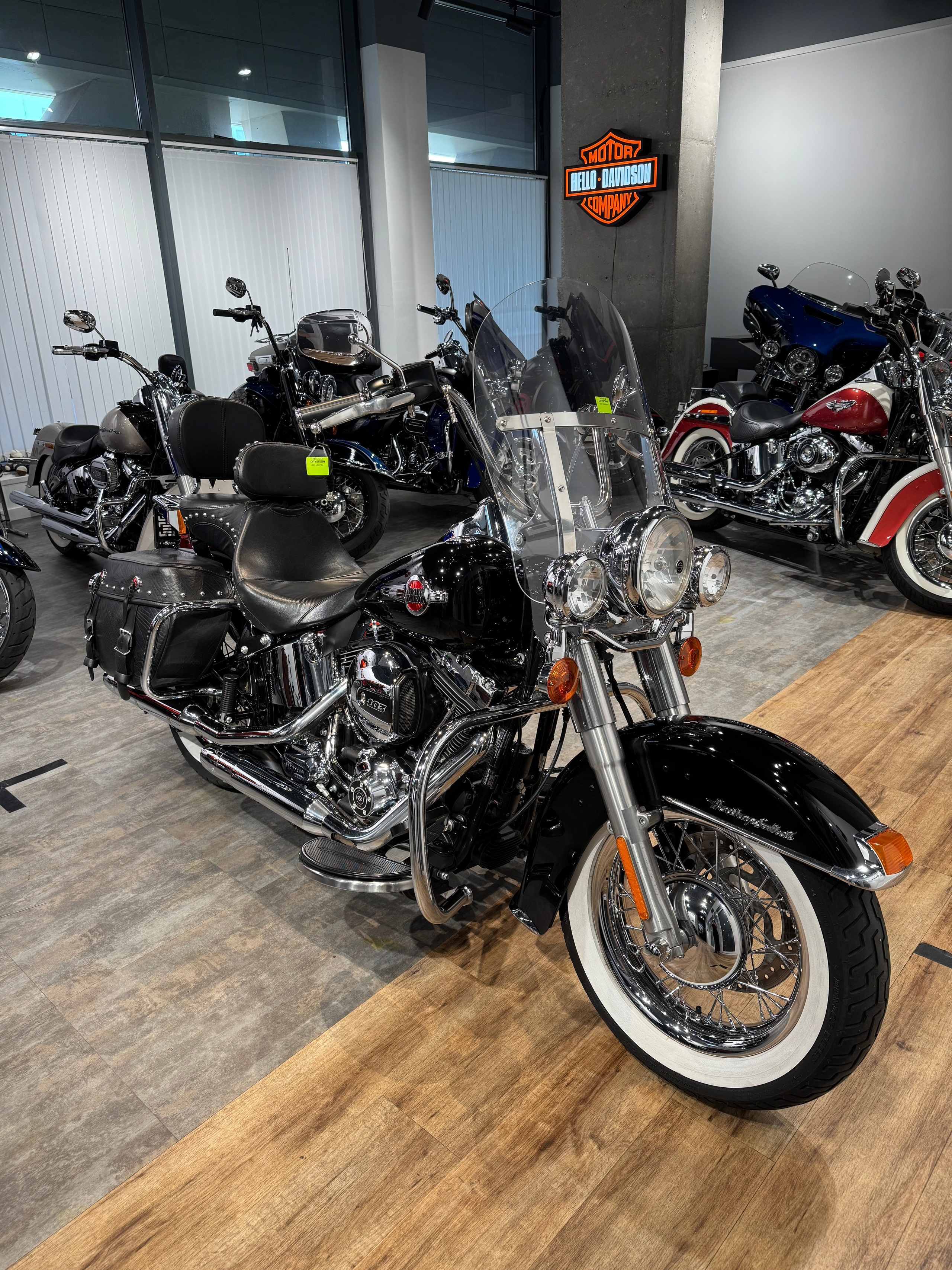 Harley Davidson Дилерский 2015 Heritage Black ABS (Softail) — купить мотоцикл. Hello Davidson, Москва. Только хорошие мотоциклы…