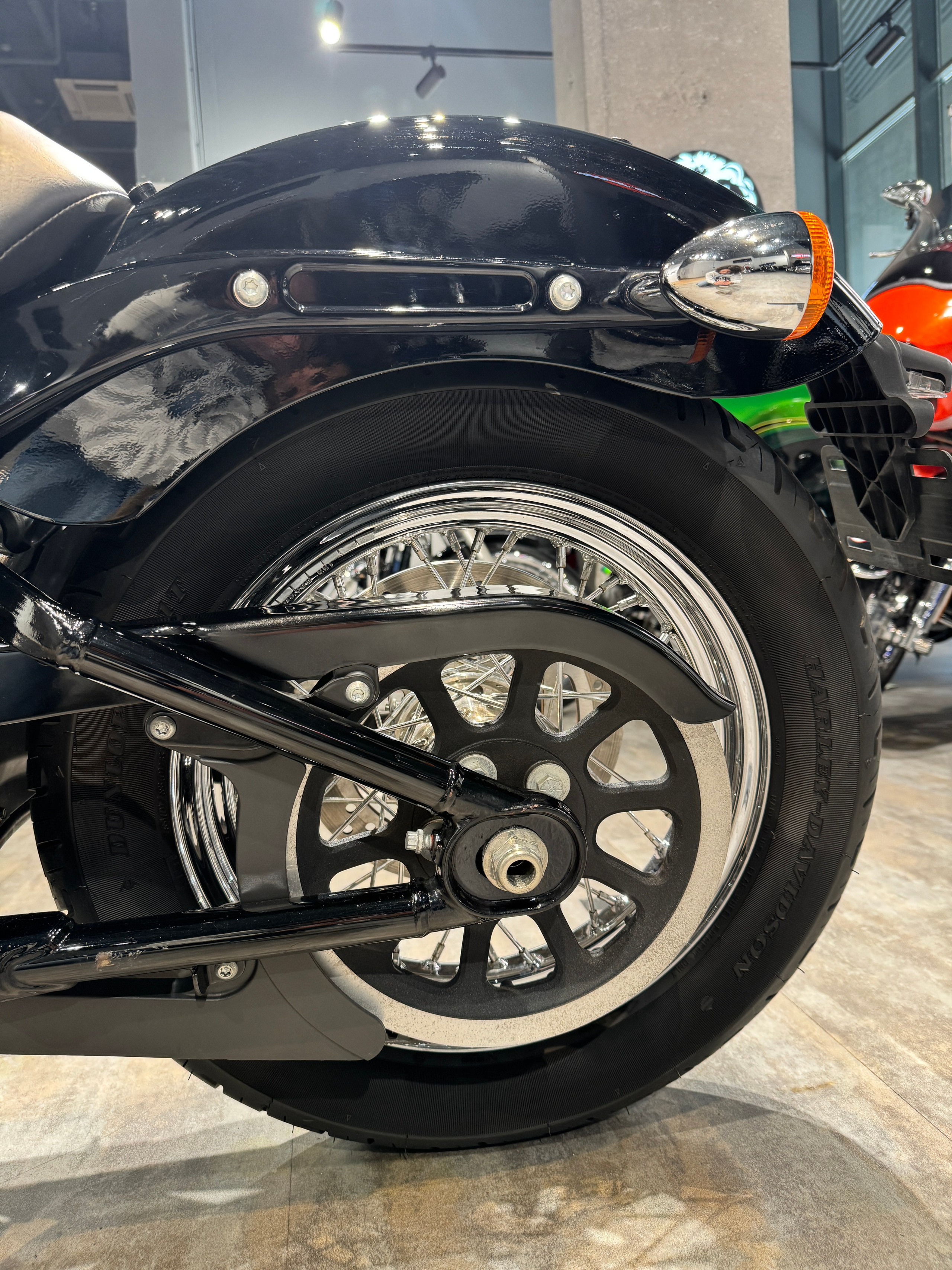 Harley Davidson 2020 Street Bob (Softail) — купить мотоцикл. Hello Davidson, Москва. Только хорошие мотоциклы…