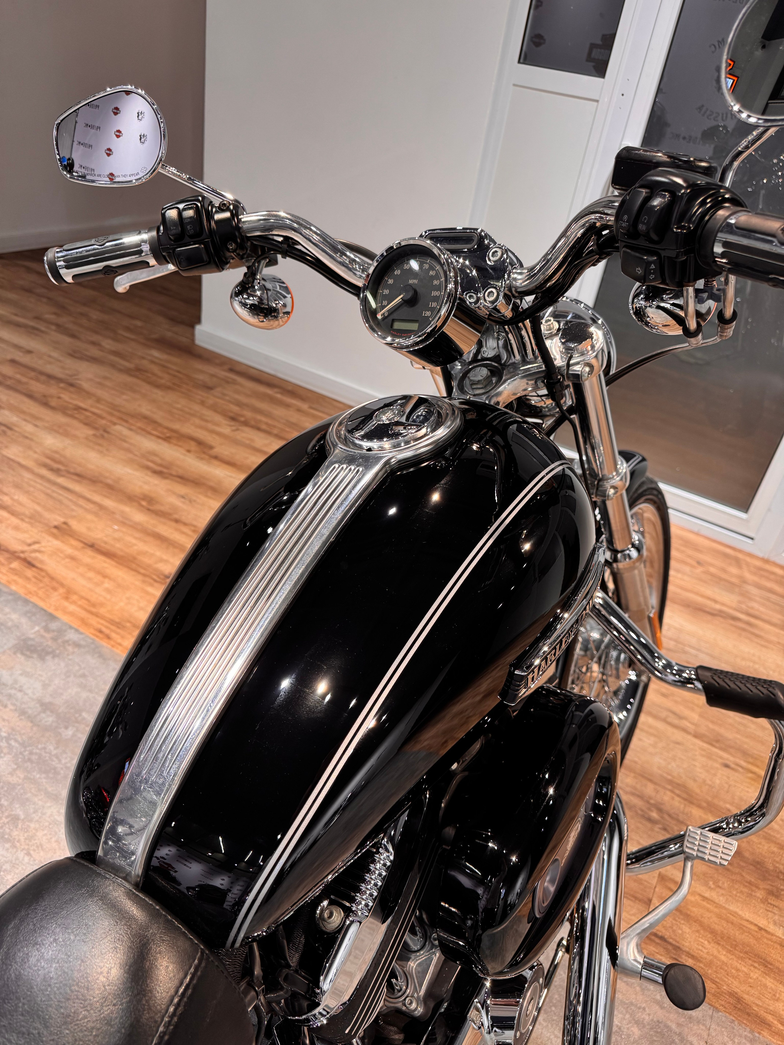 Harley-Davidson Sportstеr 1200 — купить мотоцикл. Hello Davidson, Москва. Только хорошие мотоциклы…