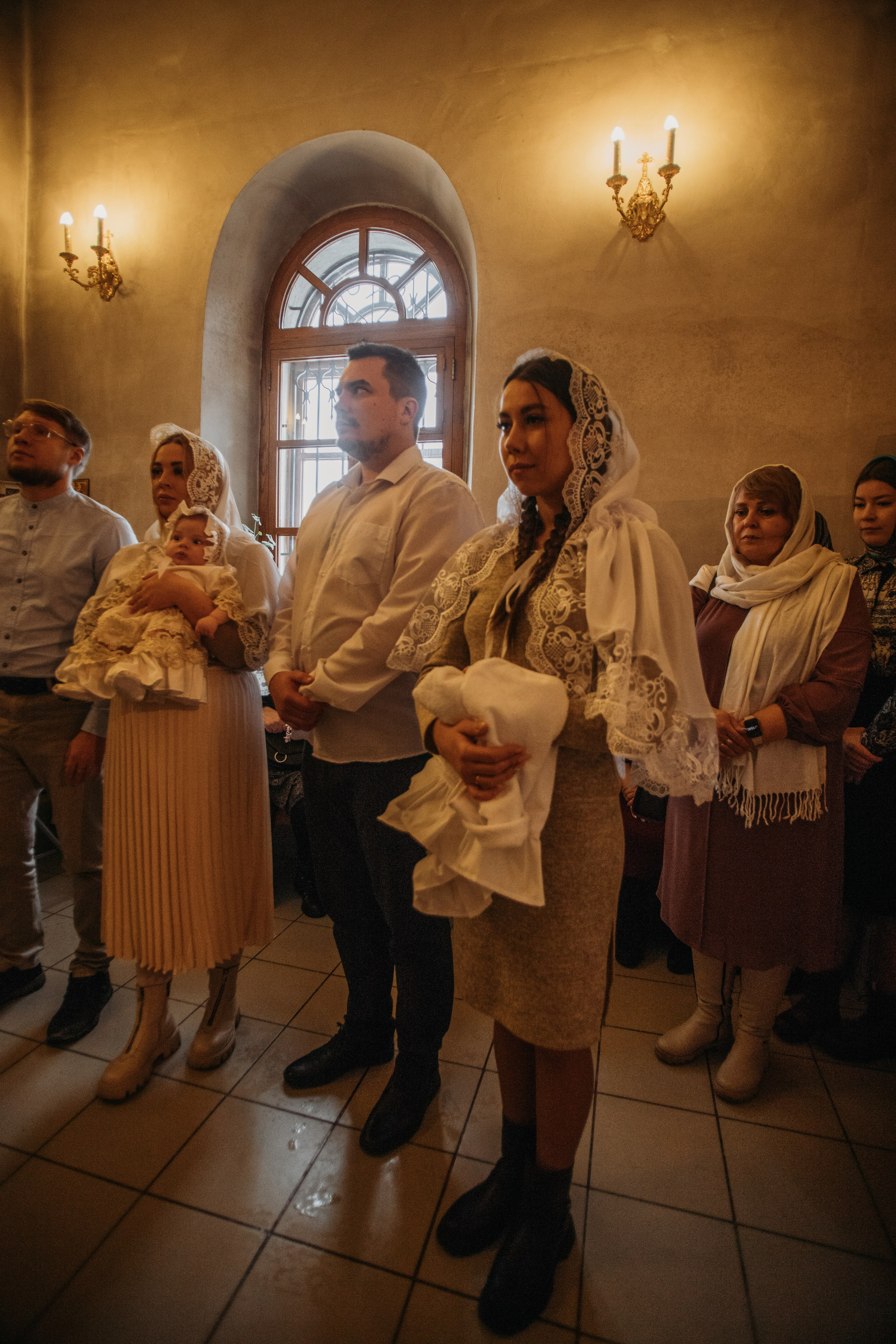 Крещение Аглаи. Венера Гайн. Репортажный фотограф  Тюмень. Обучение фотографии с 0