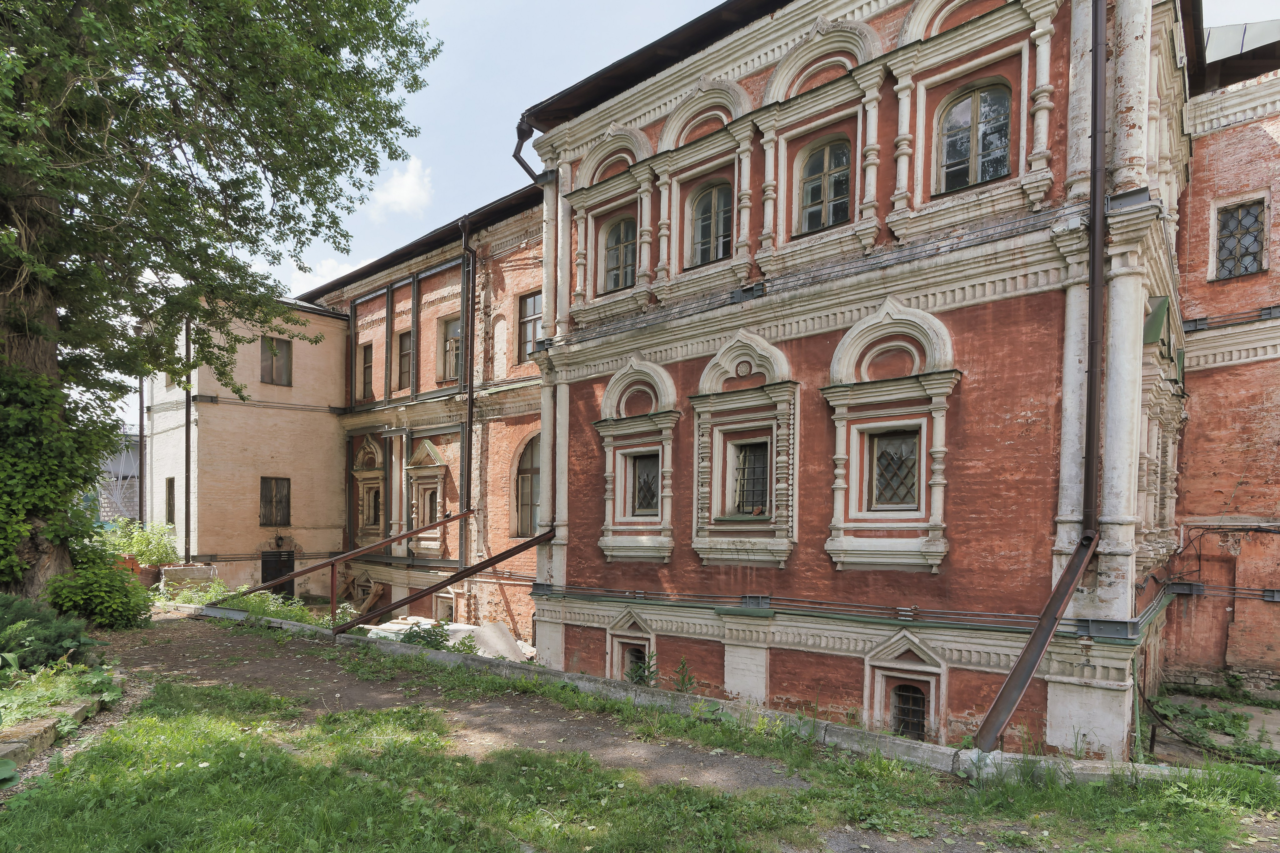 Картинки с острова между Берсеневской и Якиманской набережными Москвы-реки. Фотограф Никифоров-Гордеев Сергей. Москва и МО