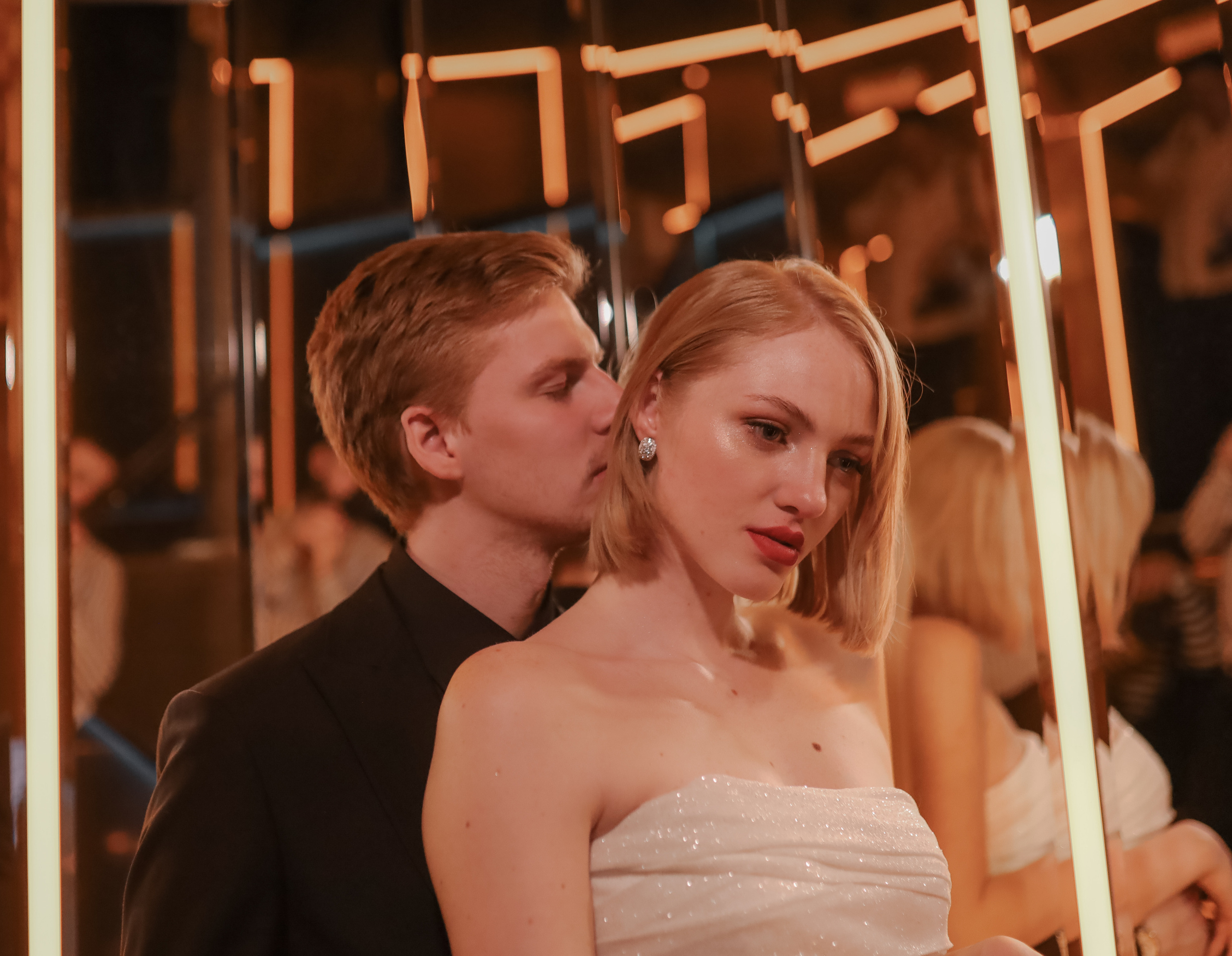 Amour, amour, amour. Главная