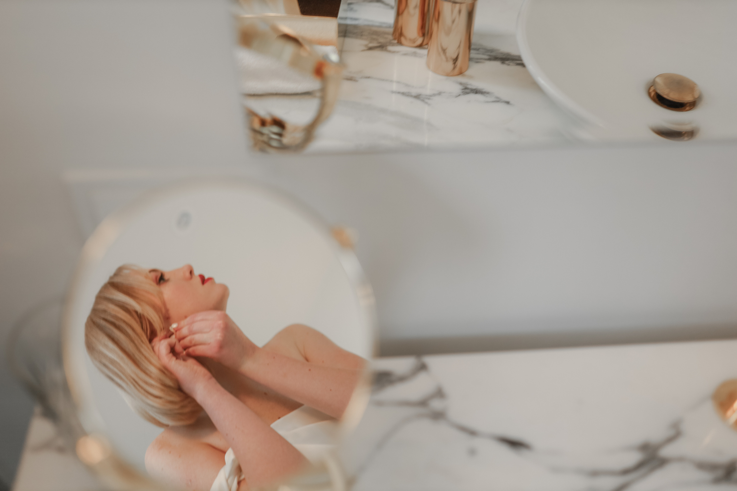 Amour, amour, amour. Главная