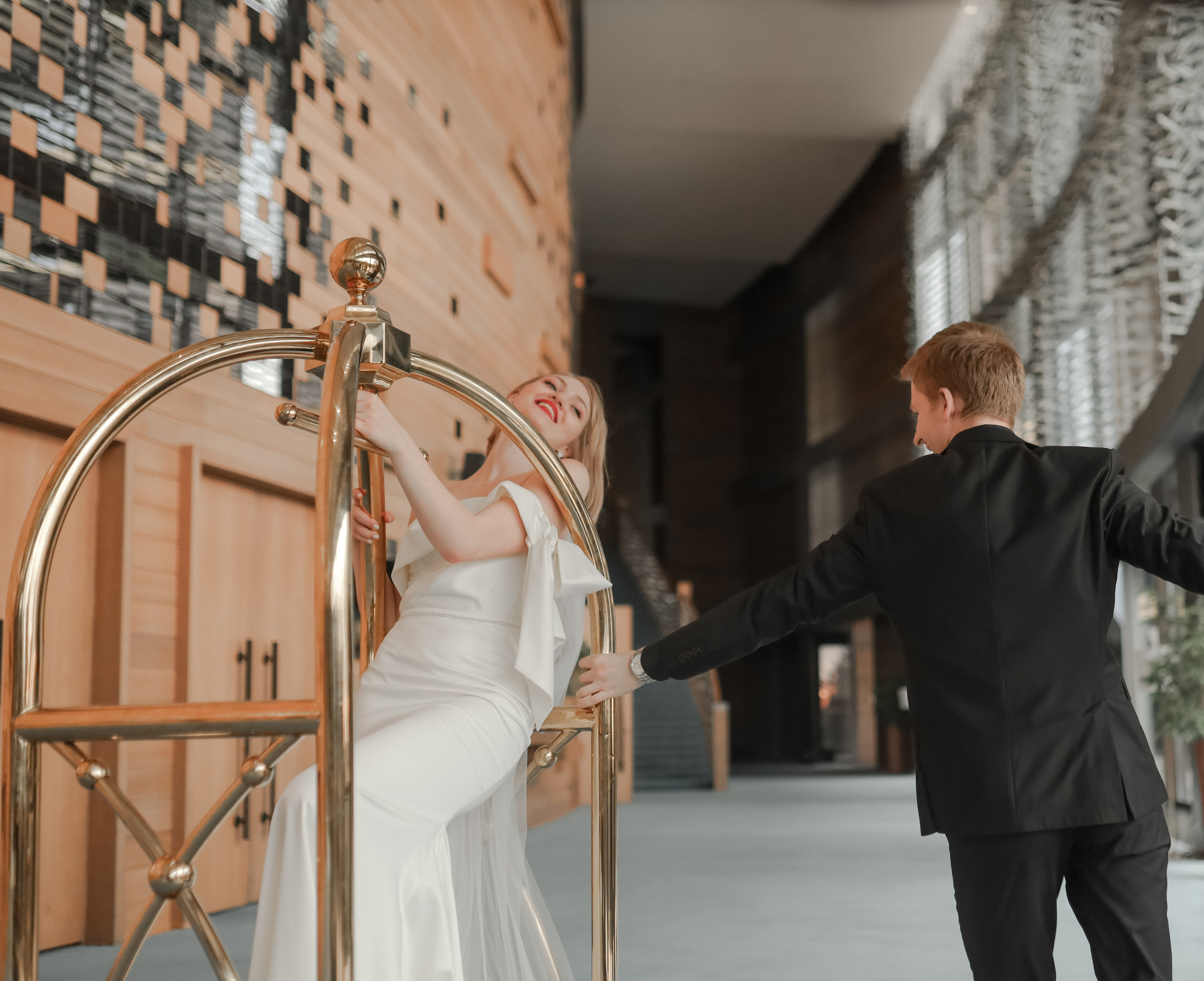 Amour, amour, amour. Главная