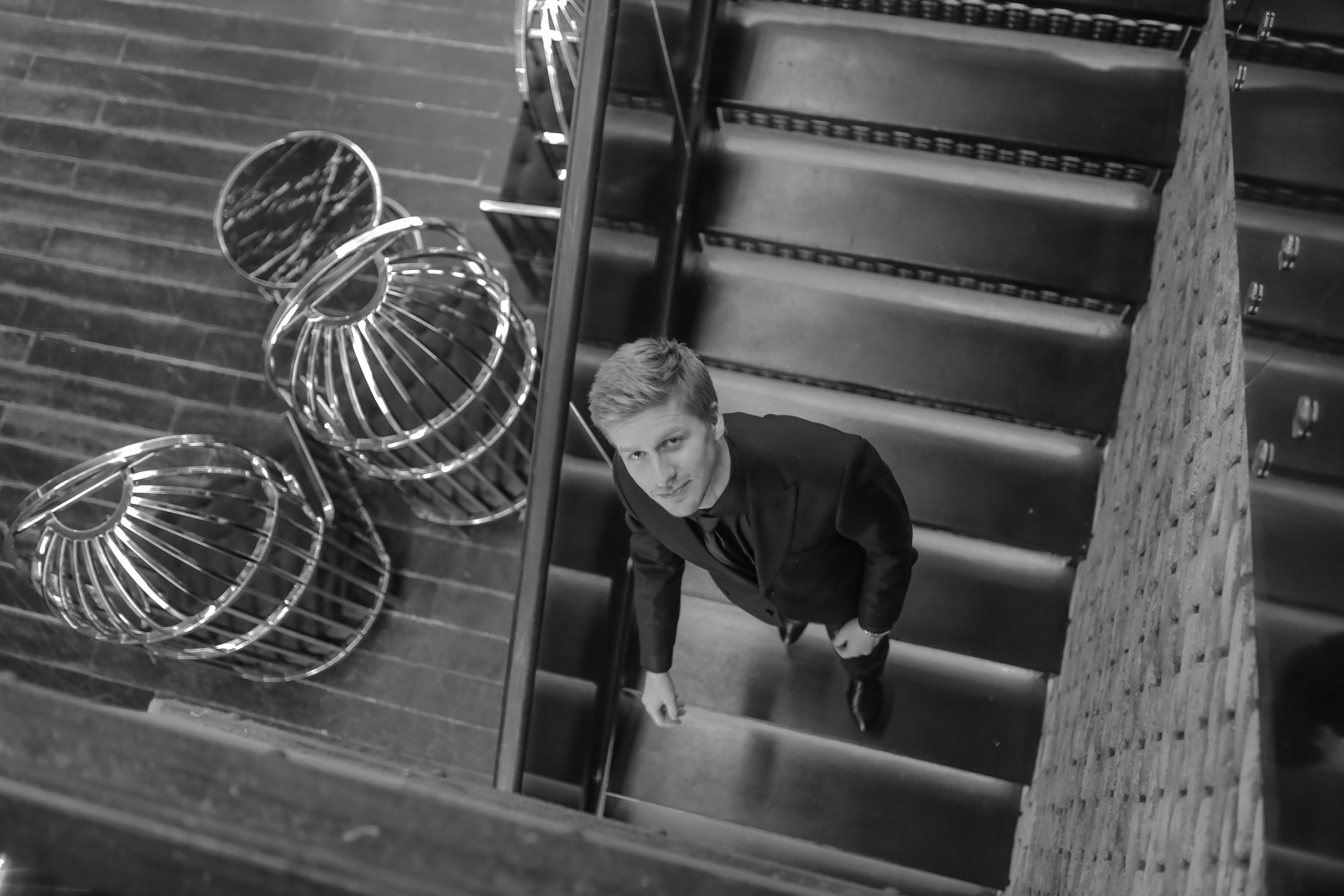 Amour, amour, amour. Главная