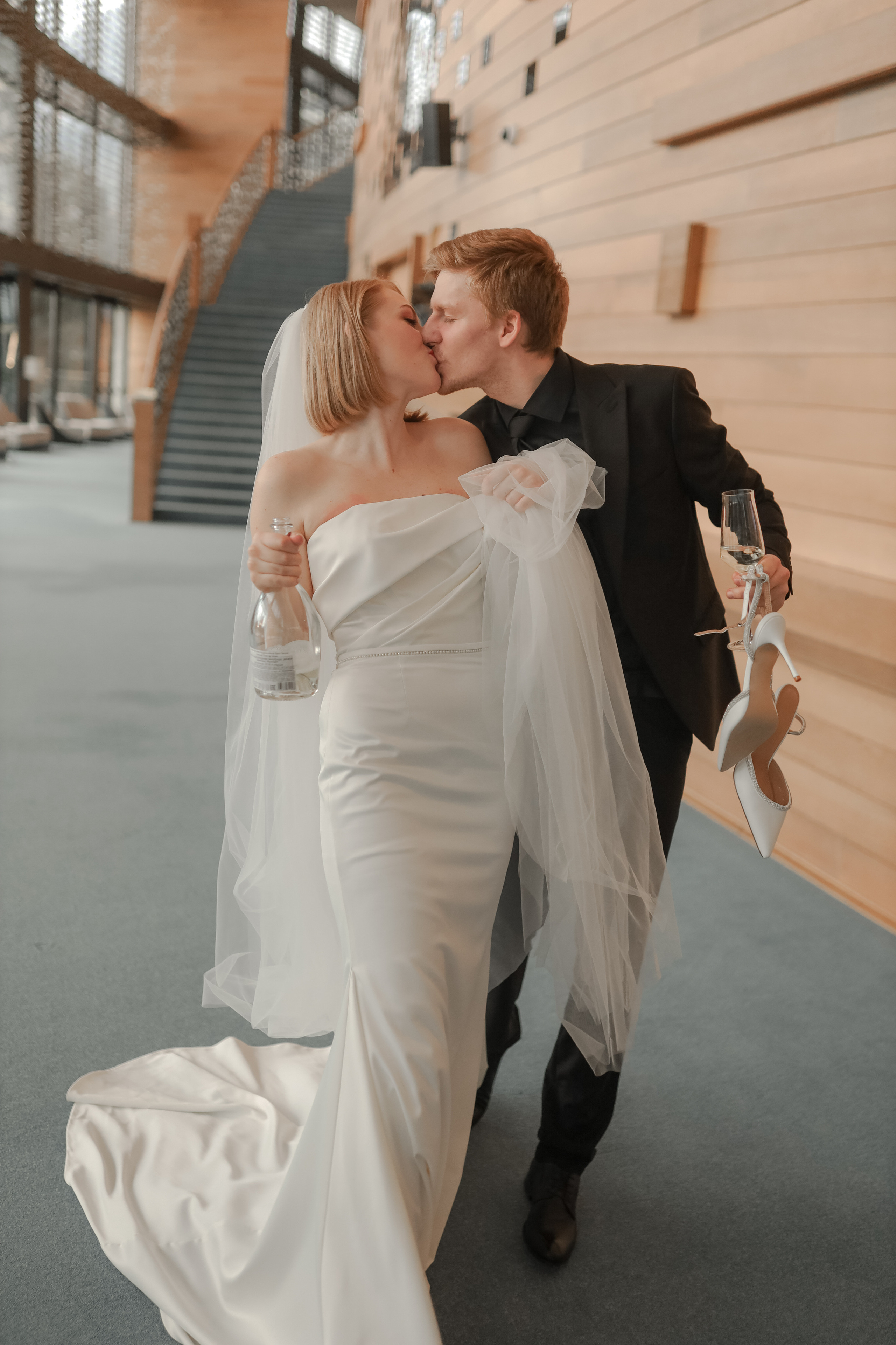 Amour, amour, amour. Главная