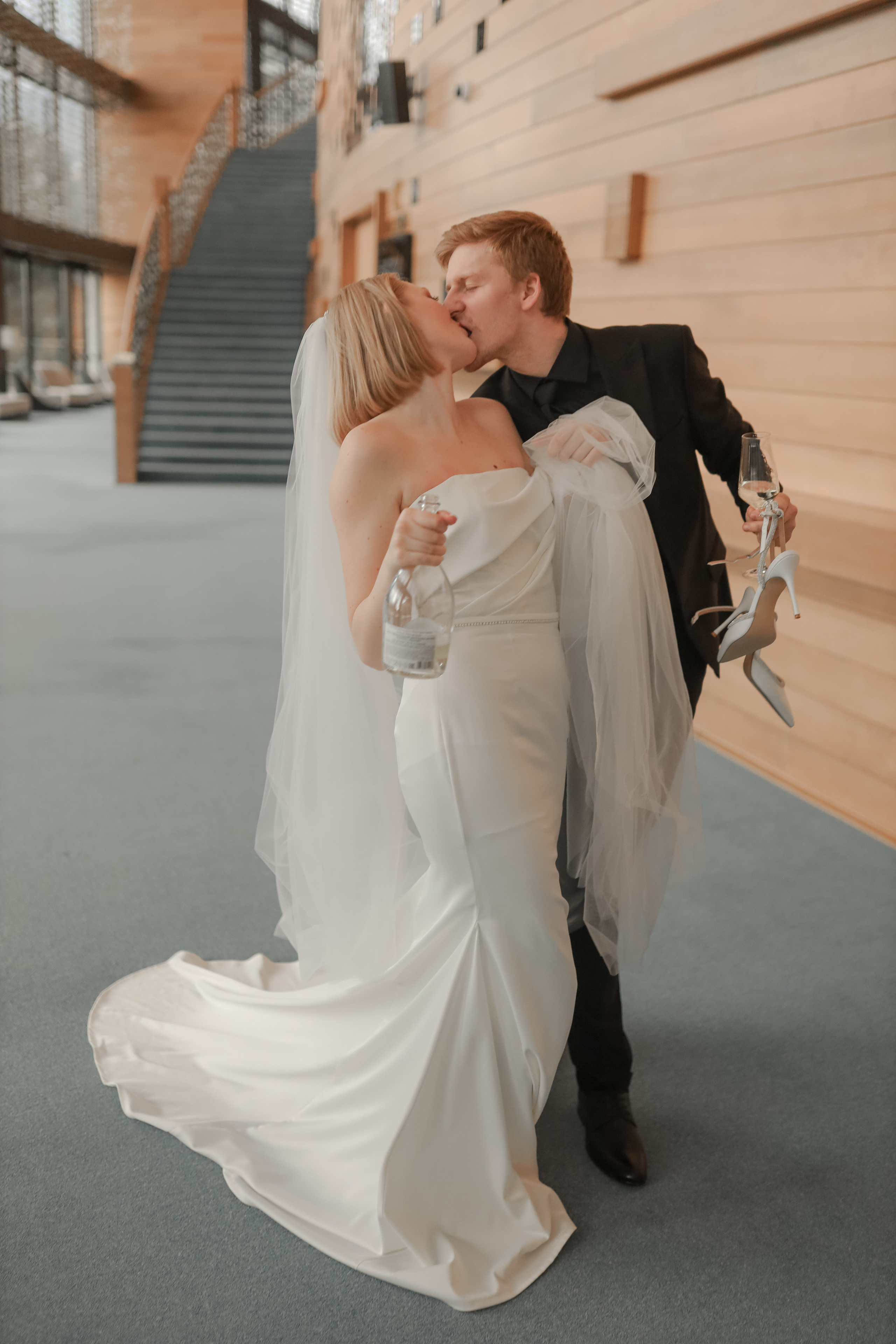 Amour, amour, amour. Главная