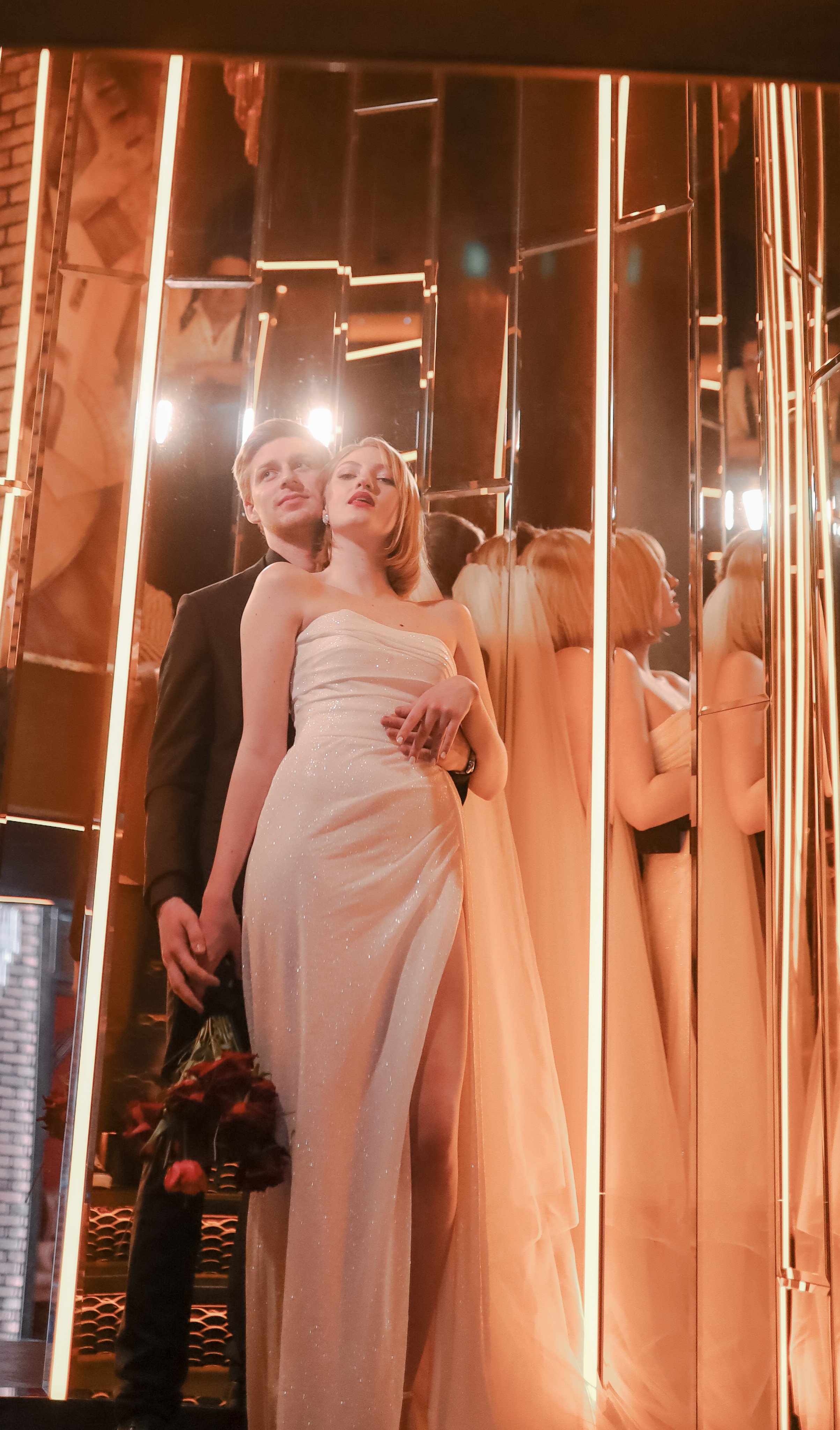 Amour, amour, amour. Главная