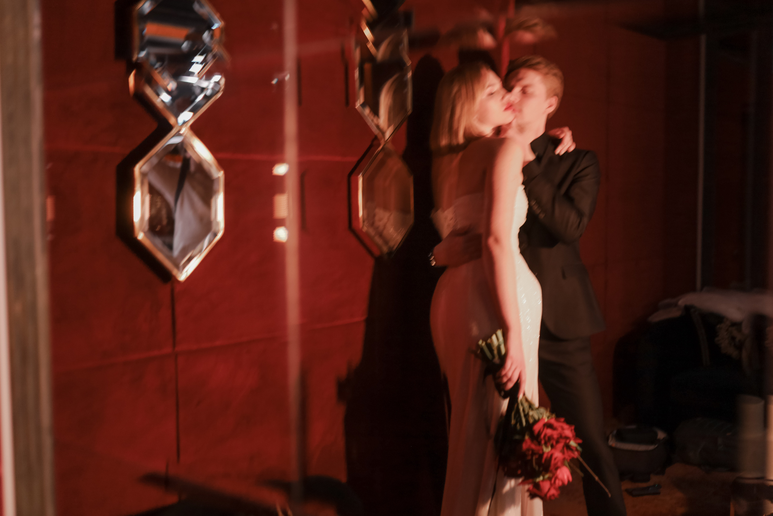 Amour, amour, amour. Главная