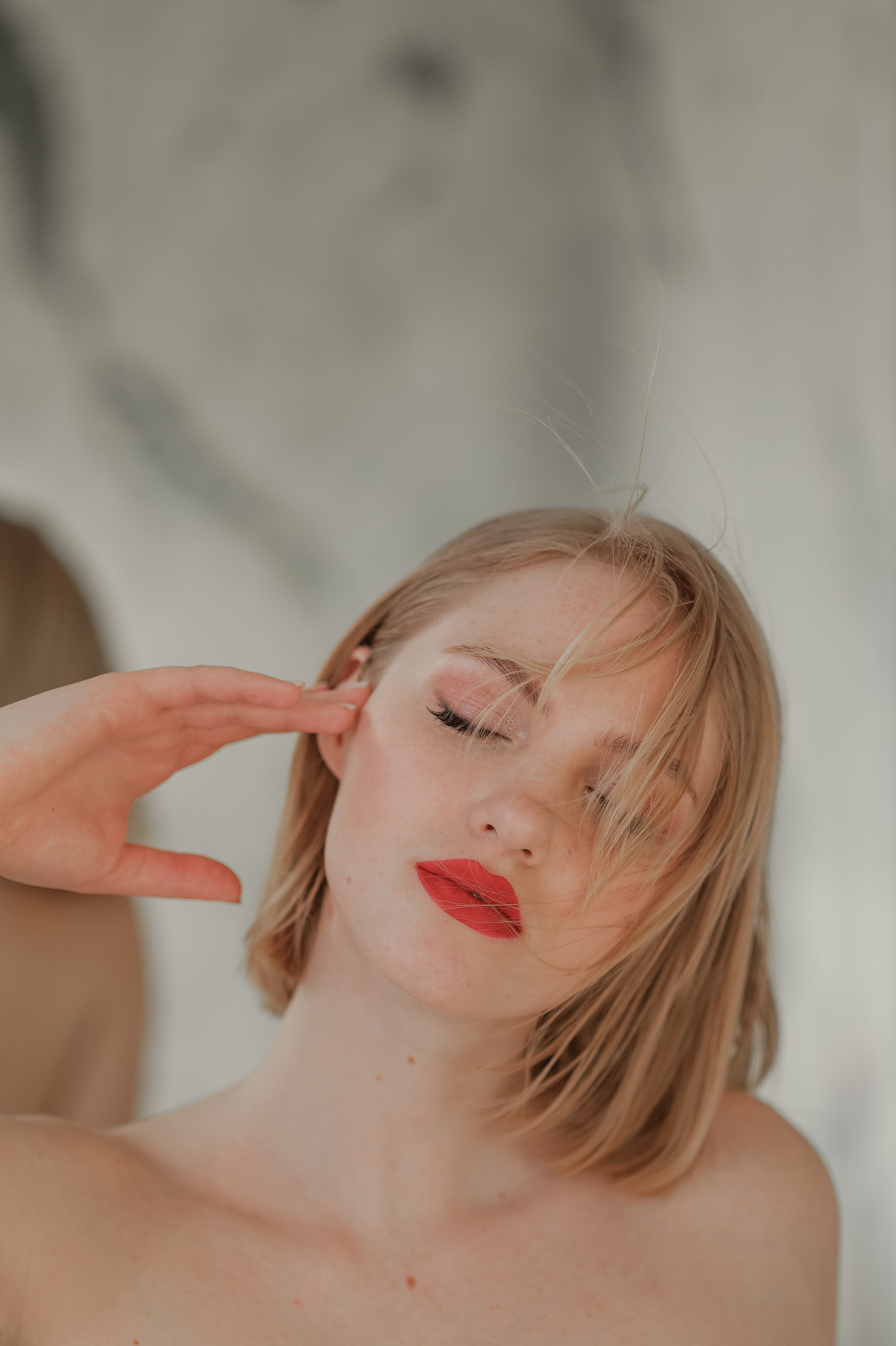 Amour, amour, amour. Главная