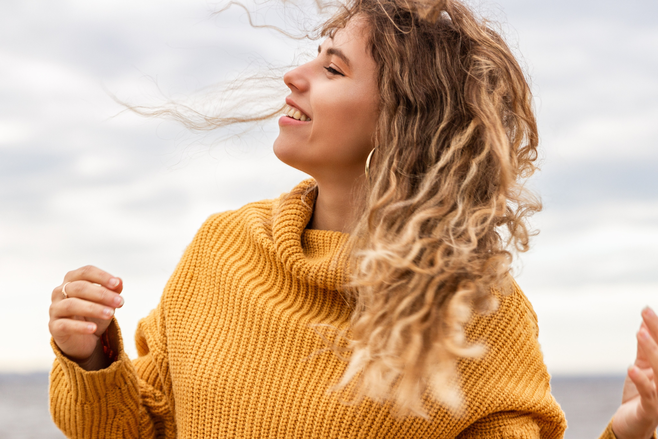 Портретная съёмка у залива. Портретный и семейный фотограф в Санкт-Петербурге Ульяна Жукова