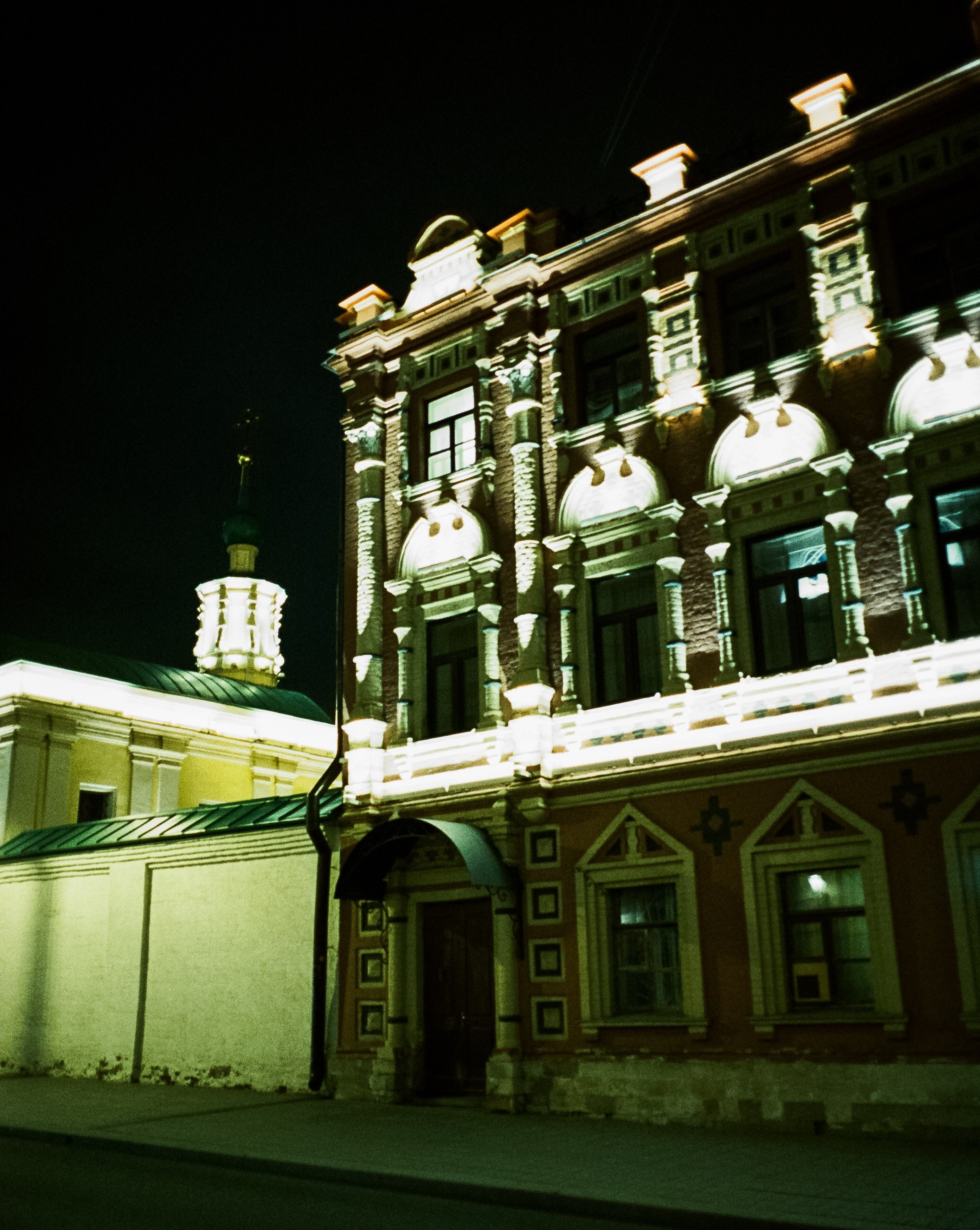 Малая Грузинская, Садовое, Петровка / Voigtlander BESSA-T — Ultron 28 mm f/2 / SFL 500T