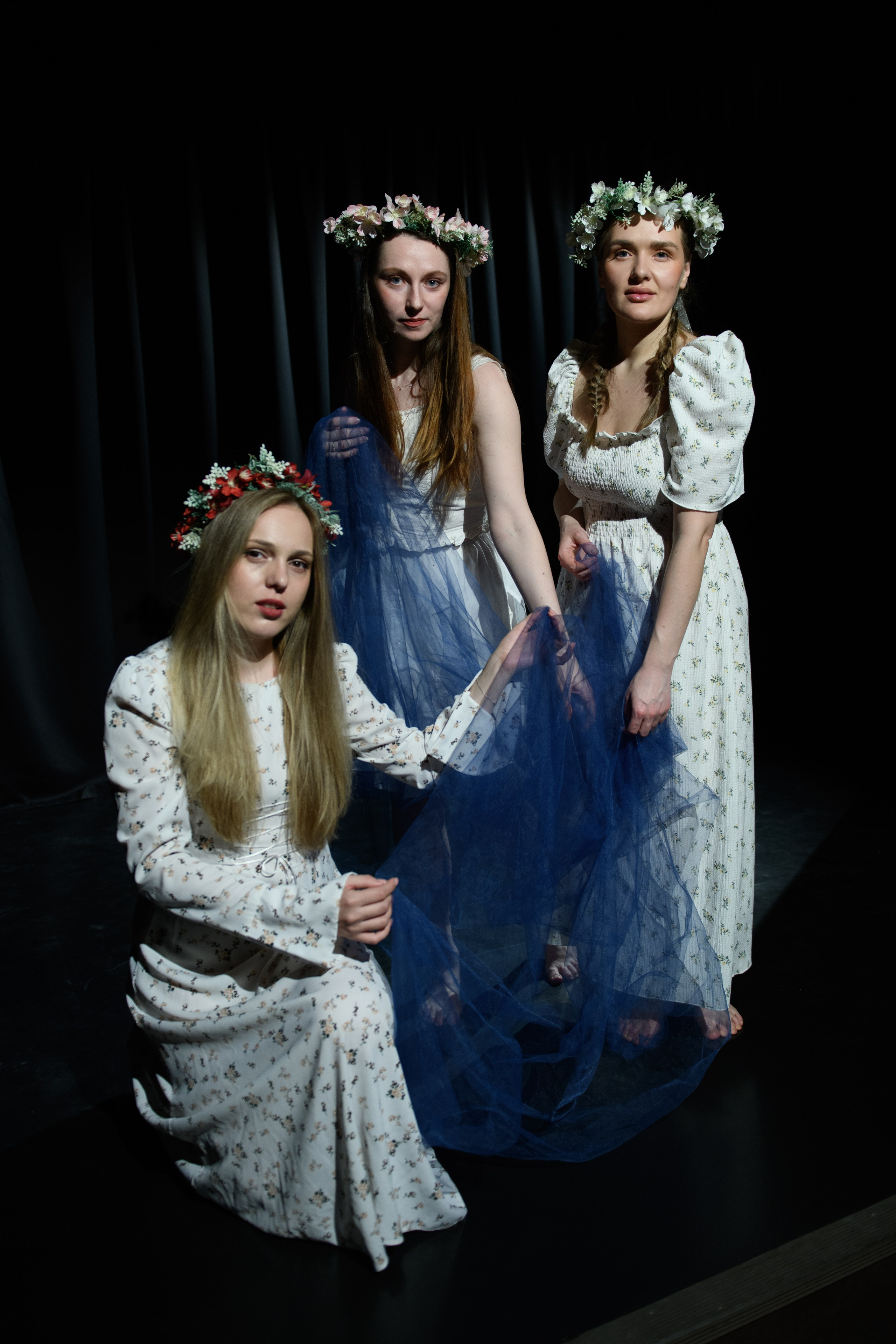 За нарисованным очагом. Организация и проведение фотосъемок в Санкт-Петербурге. Фотограф Смирягин Илья