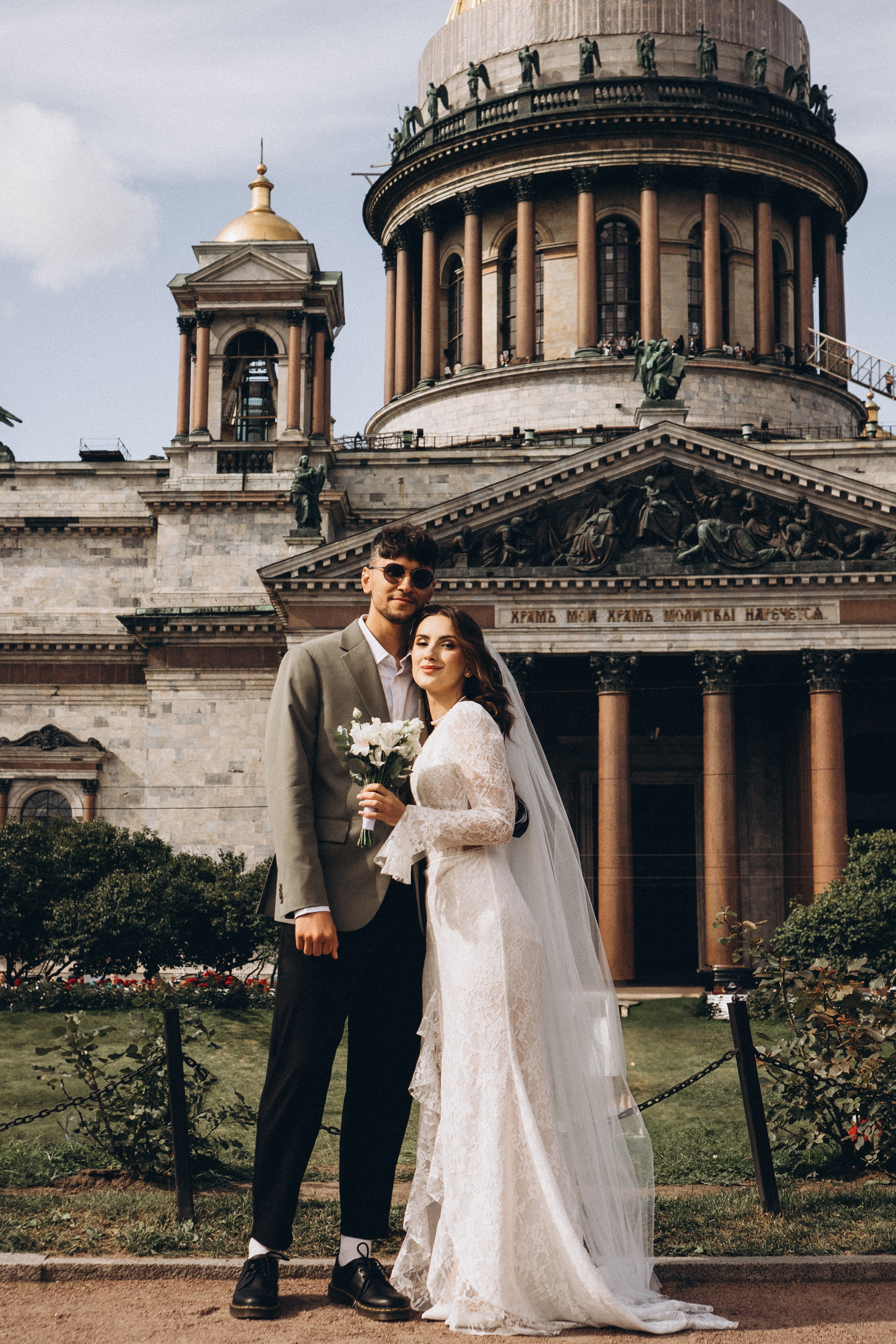 СВАДЕБНАЯ ПРОГУЛКА ВОЗЕ ИСАИКЕВСКОГО СОБОРА АСТОРИИ И ЗАКОНОДАЛЕТНОГО СОБРАНИЯ. Профессиональный фотограф, Санкт-Петербург — Виктория Богомолова