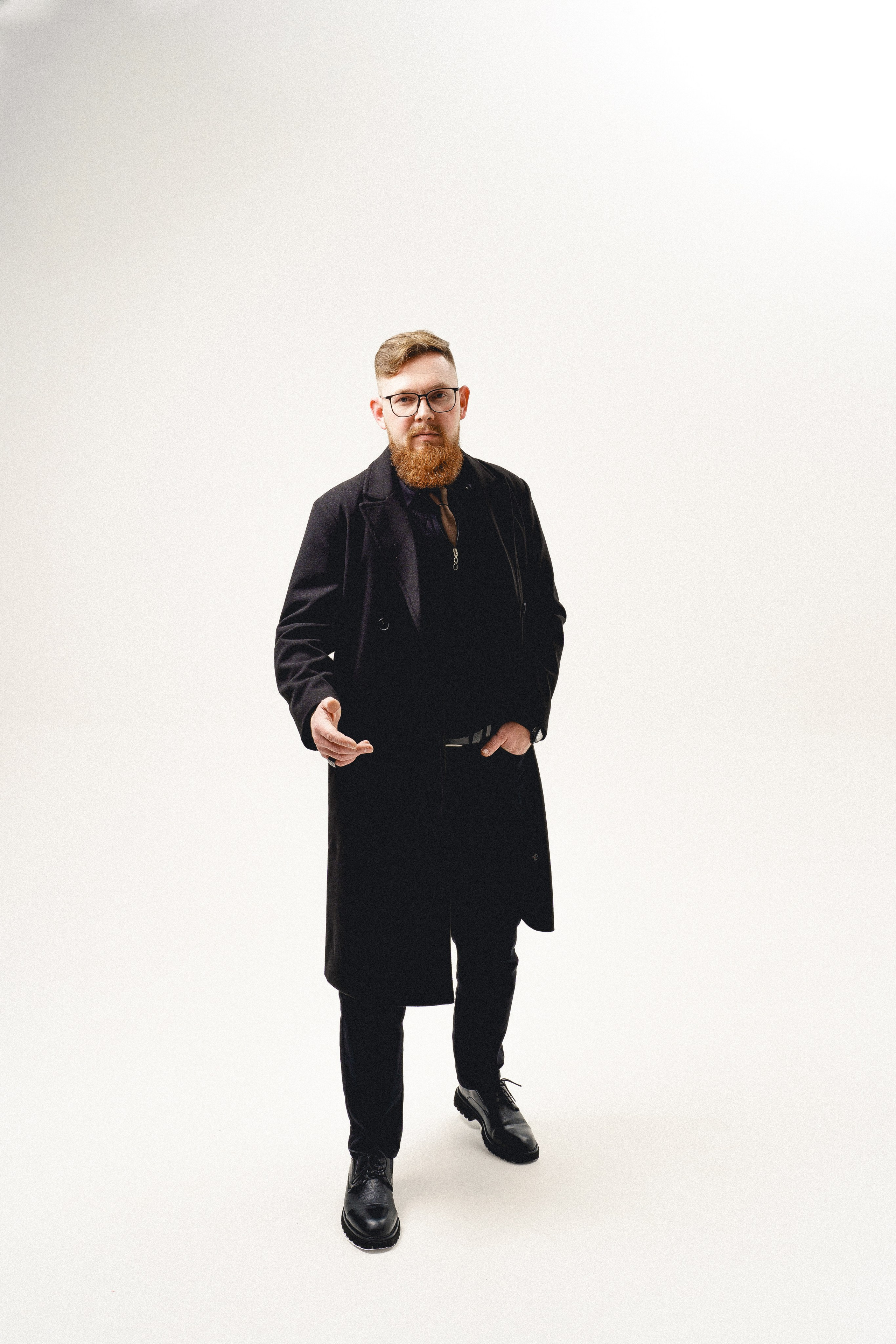 Мужской портрет в стиле фильма «джентльмены». Иван Упоров — фотограф, рилсмейкер чебоксары