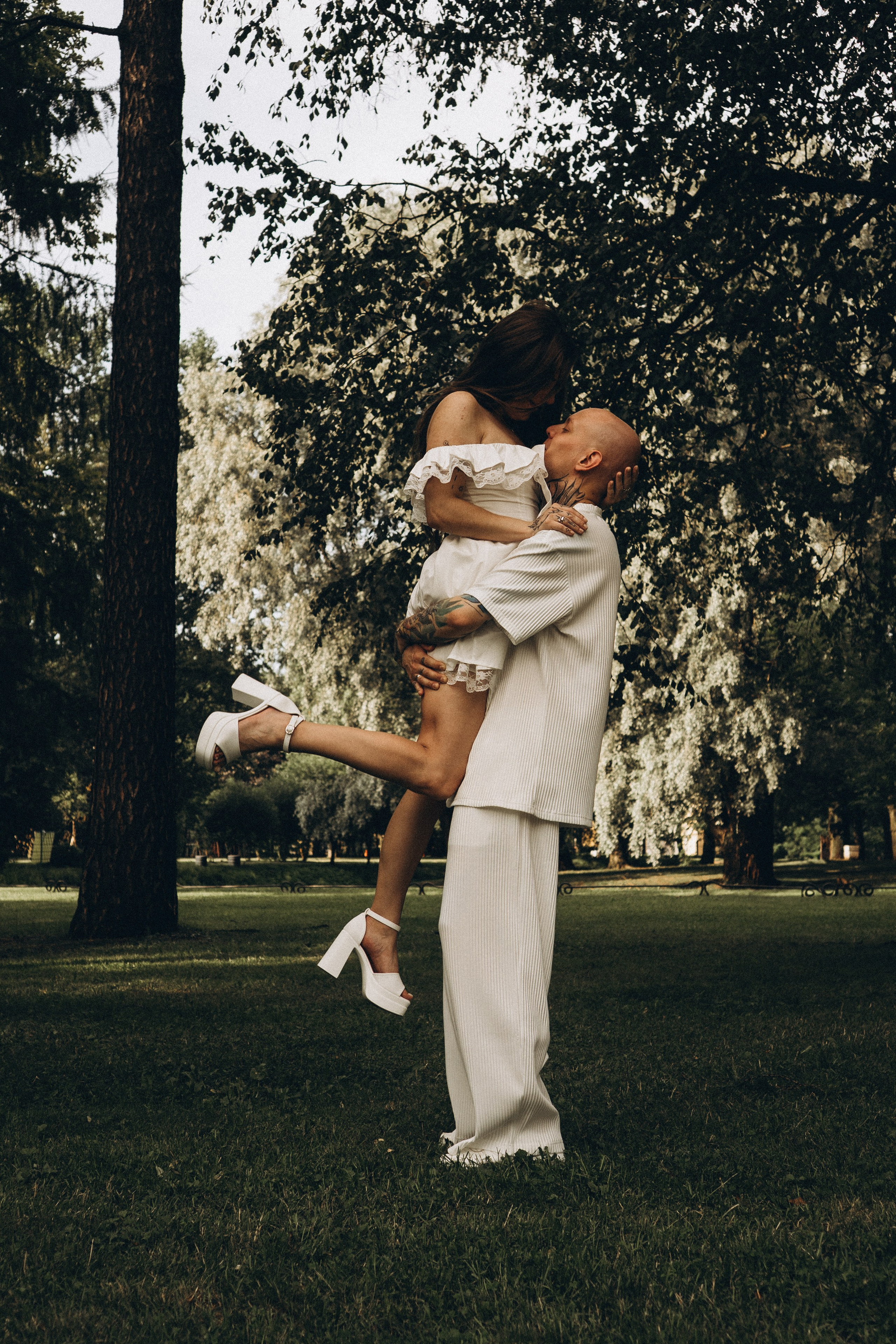 СВАДЕБНАЯ ПРОГУЛКА ПО ТАВРИЧЕСКОМУ САДУ И НЕВСКОЙ РАТУШЕ. Профессиональный фотограф, Санкт-Петербург — Виктория Богомолова