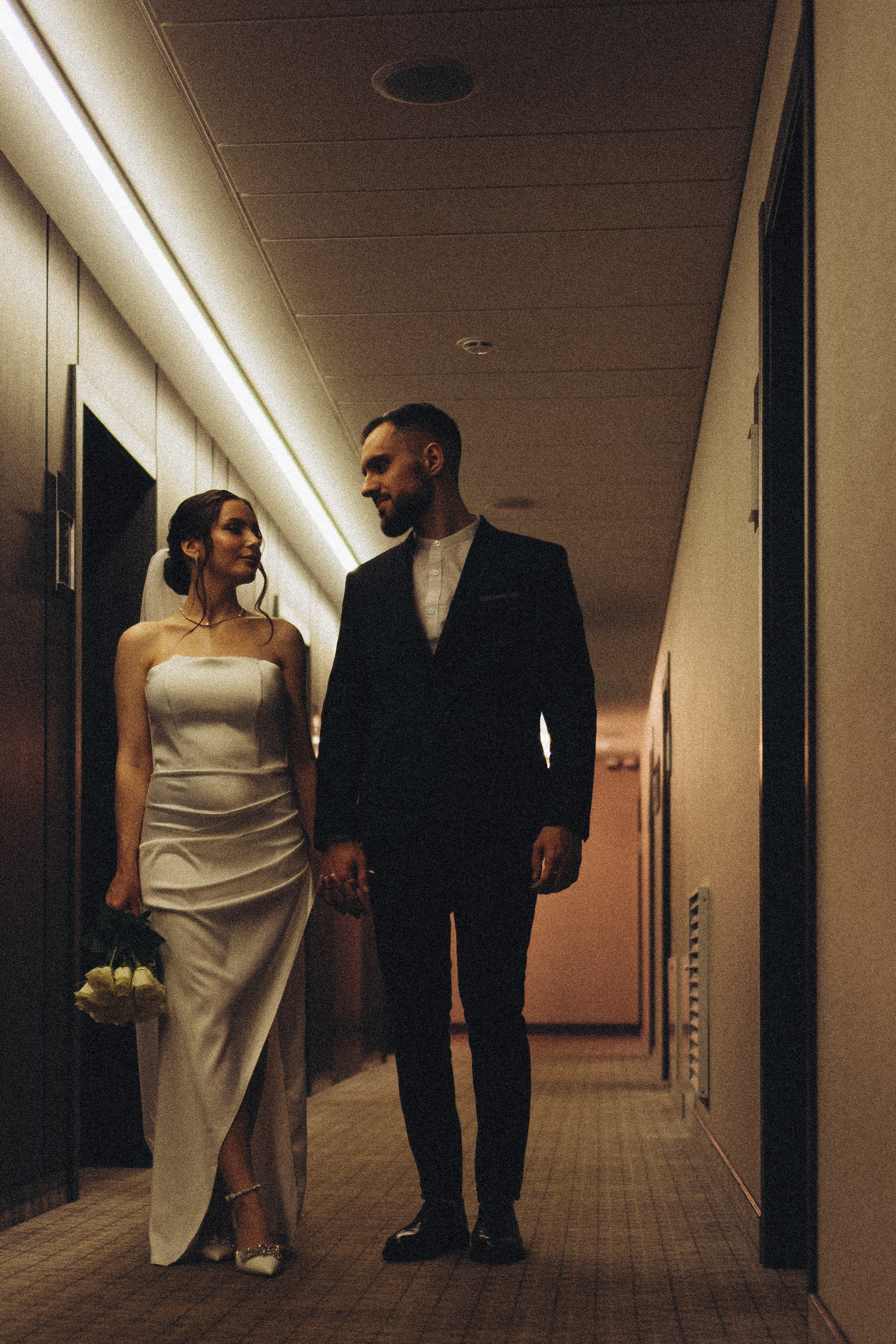 СВАДЕБНАЯ СЬЕМКА СБОРОВ ЖЕНИХА И НЕВЕСТЫ В ОТЕЛЕ И ТАКЖЕ ФОТОСЕССИИЯ В ОТЕЛЕЕ МЕГАПОЛИС БРЯНСК. Профессиональный фотограф, Санкт-Петербург — Виктория Богомолова