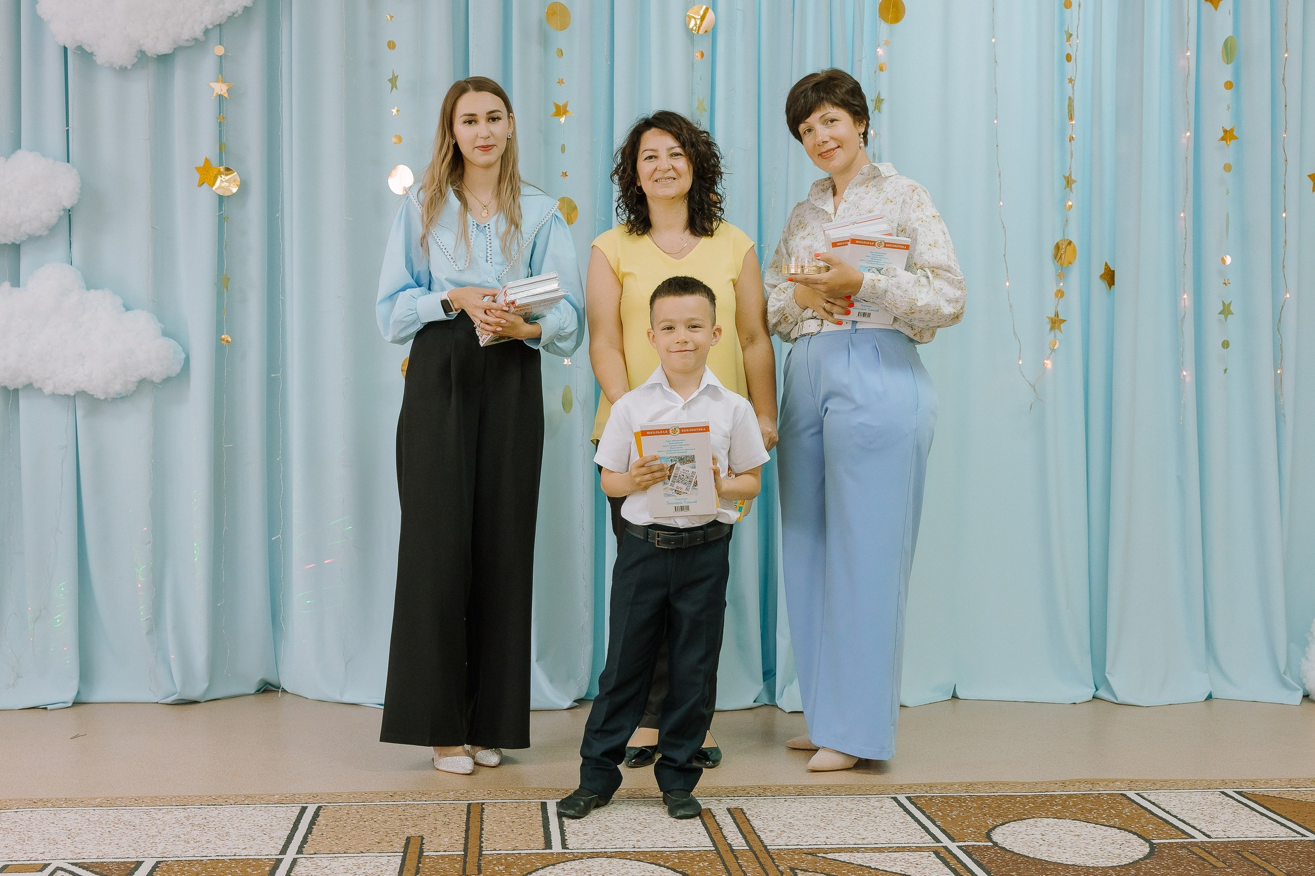 Выпускной в ДС -29. Выпускные альбомы Натальи Бутко: Новороссийск, Анапа, Геленджик