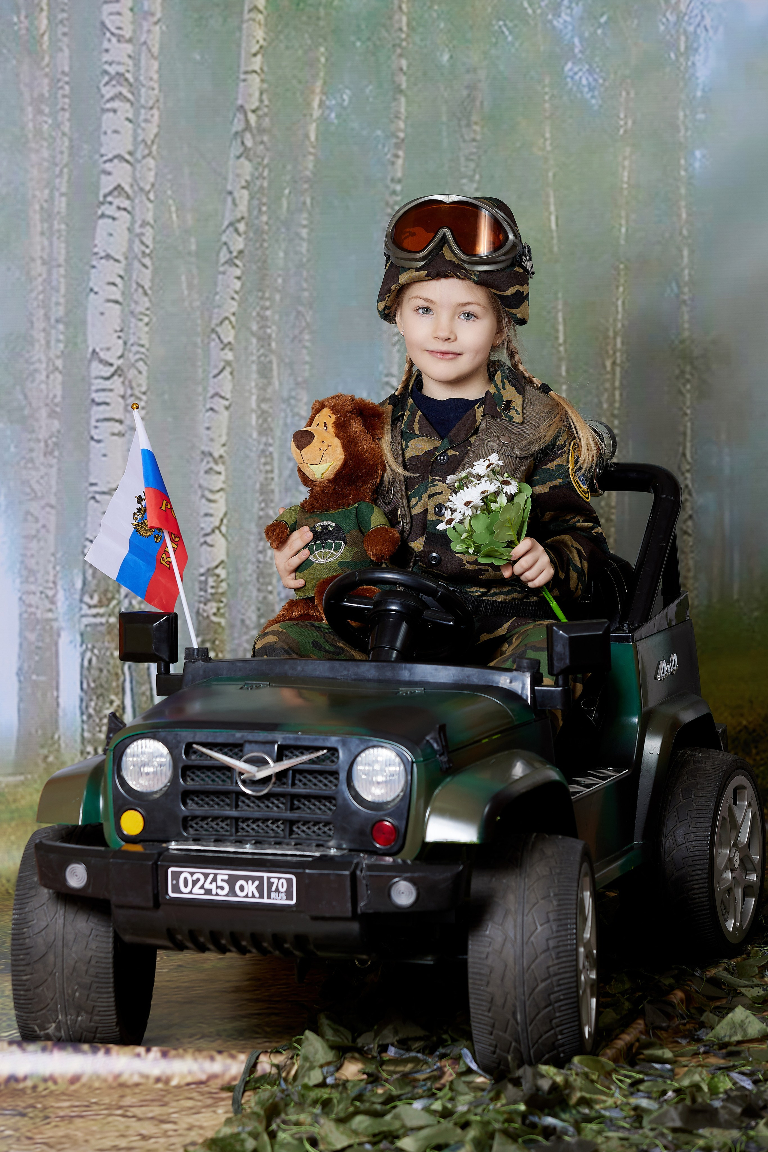 Военный автомобиль. Детская выездная фотостудия