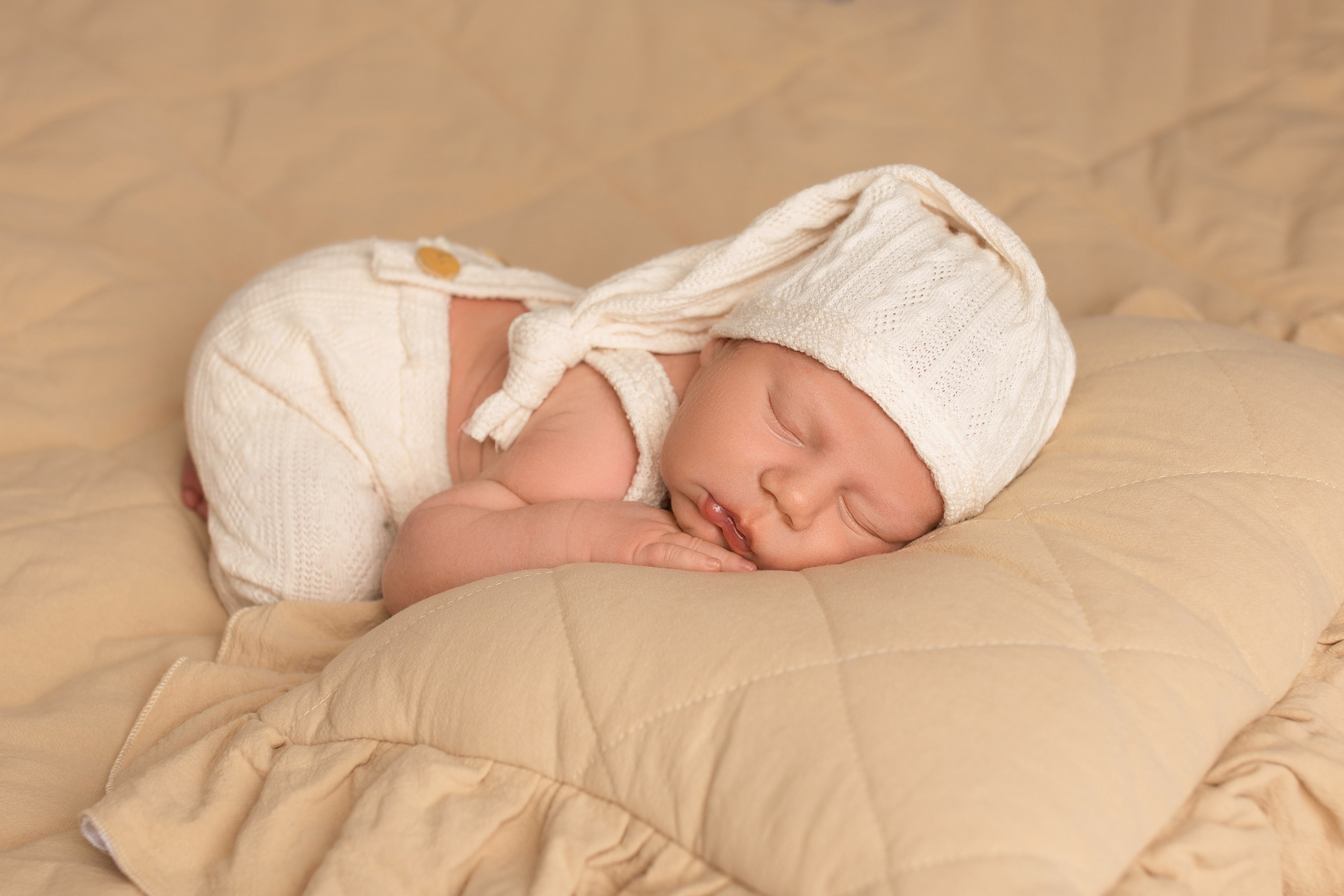 Мирон. Фотограф новорожденных и беременности в Хабаровске Варвара Титаева