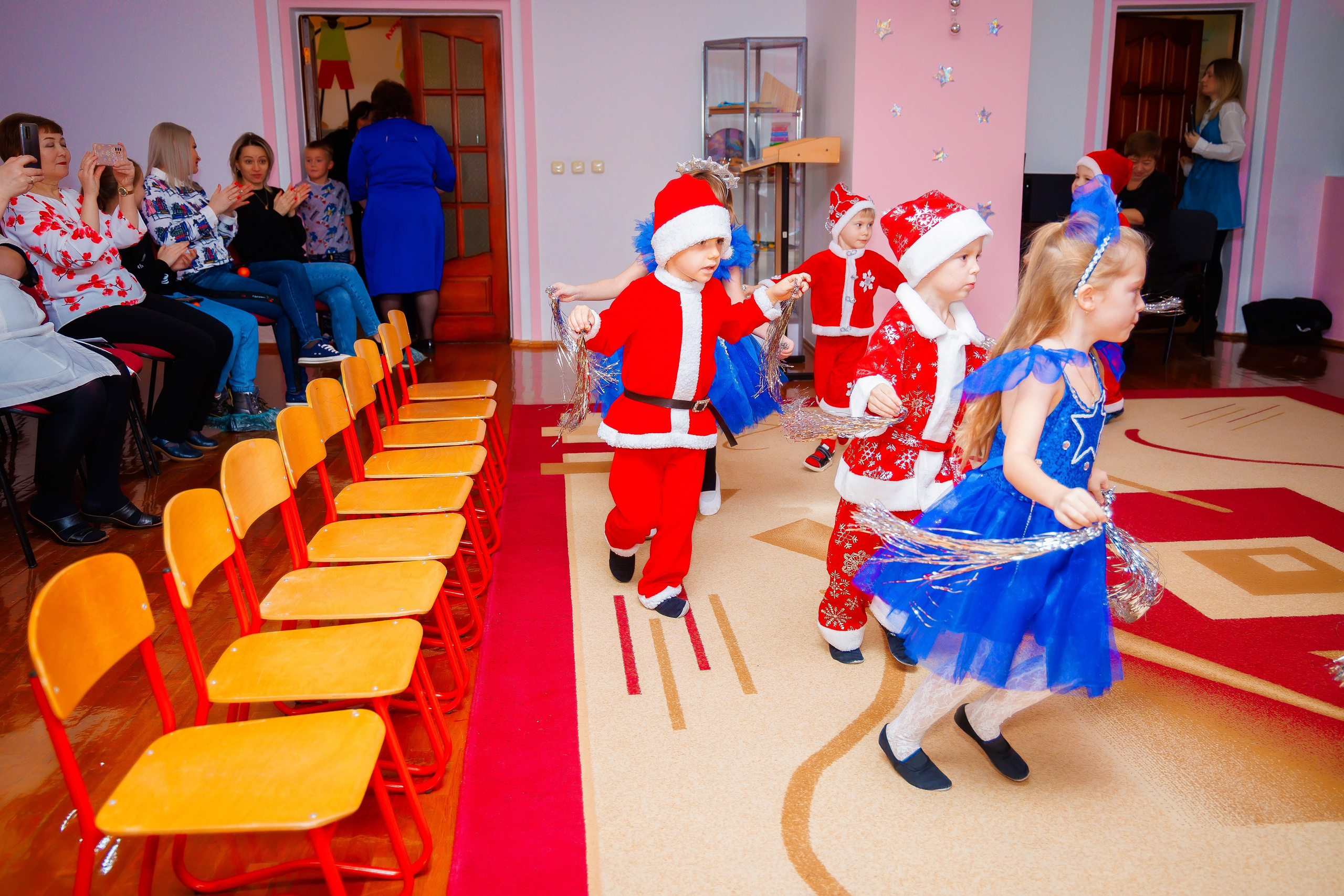 Утреник в Саду. Семейный и Свадебный фотограф в Астане Александр Астапов
