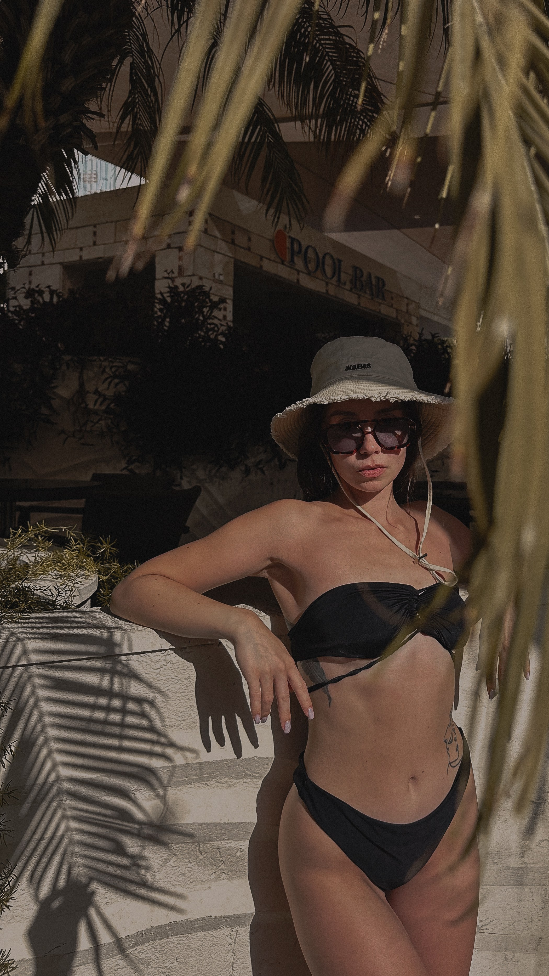 У Бассеина. Главная