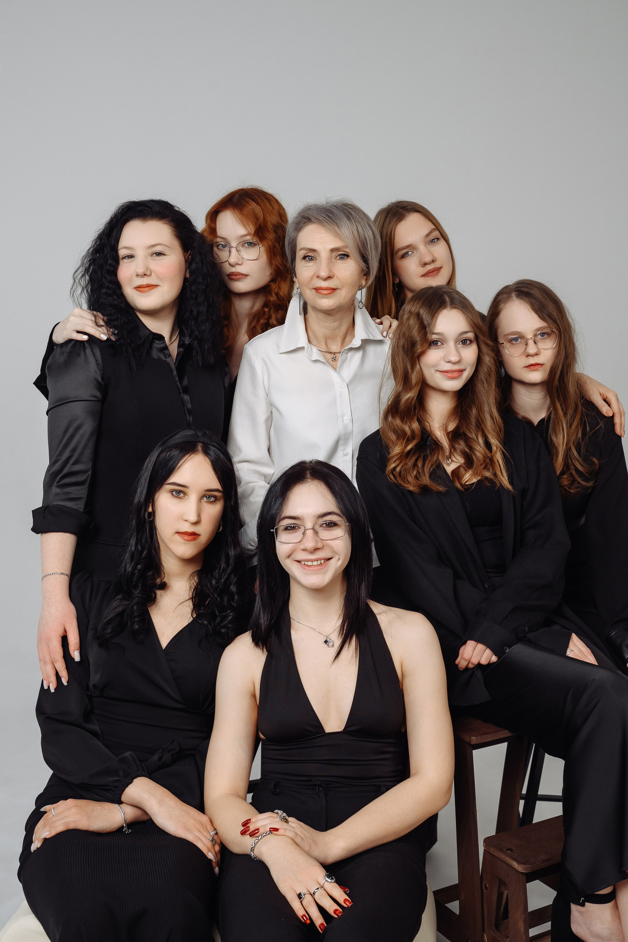 ВЫПУСКНИКИ 11 КЛАСС. МАРГАРИТА КУДРЯШОВА СВАДЕБНЫЙ И СЕМЕЙНЫЙ ФОТОГРАФ ТВЕРЬ МОСКВА