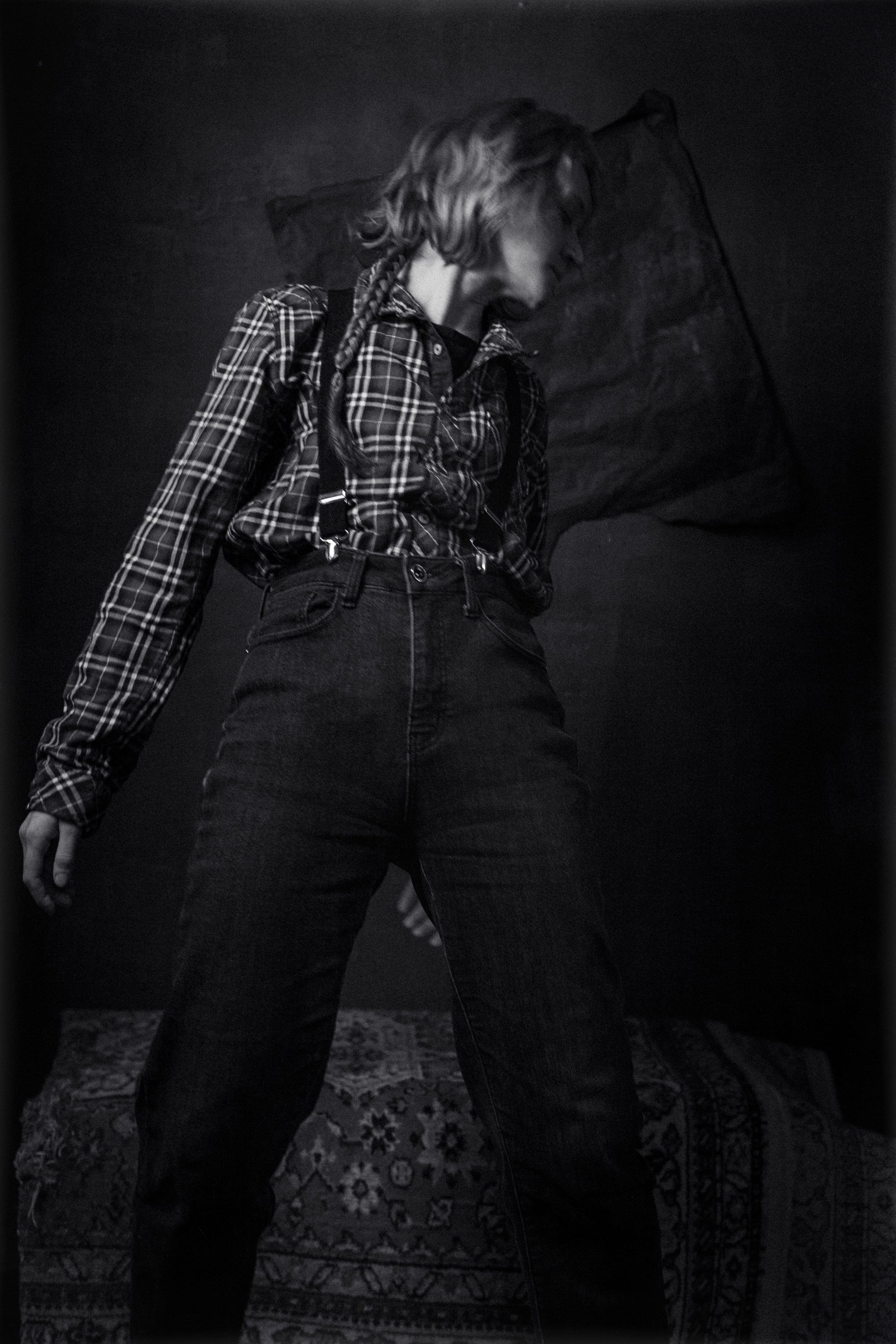 Вика. Домашняя студия. RawCat. Портретная фотография Екатеринбург