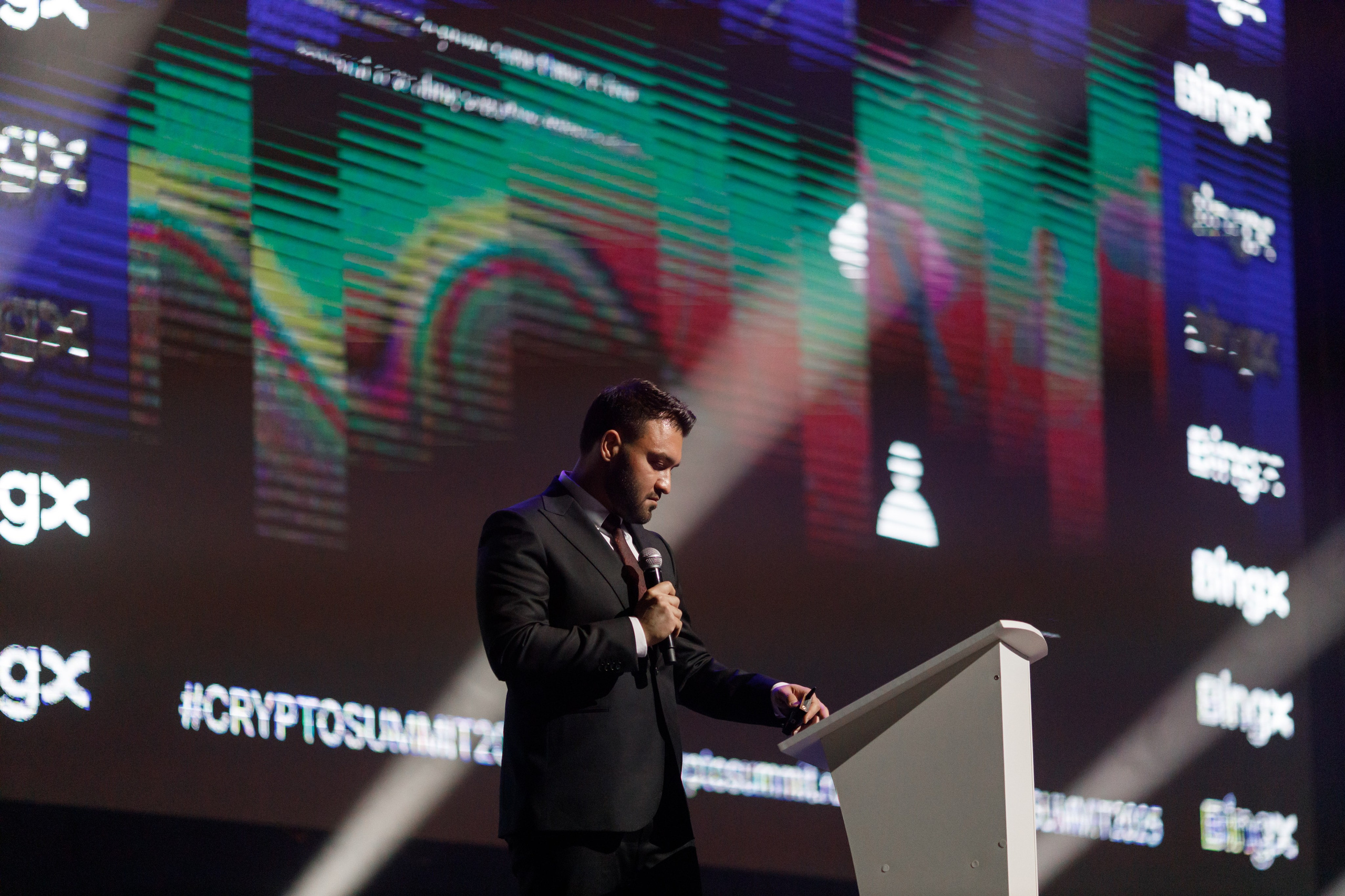 Crypto Summit 2025. Свадебный и репортажный фотограф (Москва, Королев и другие)