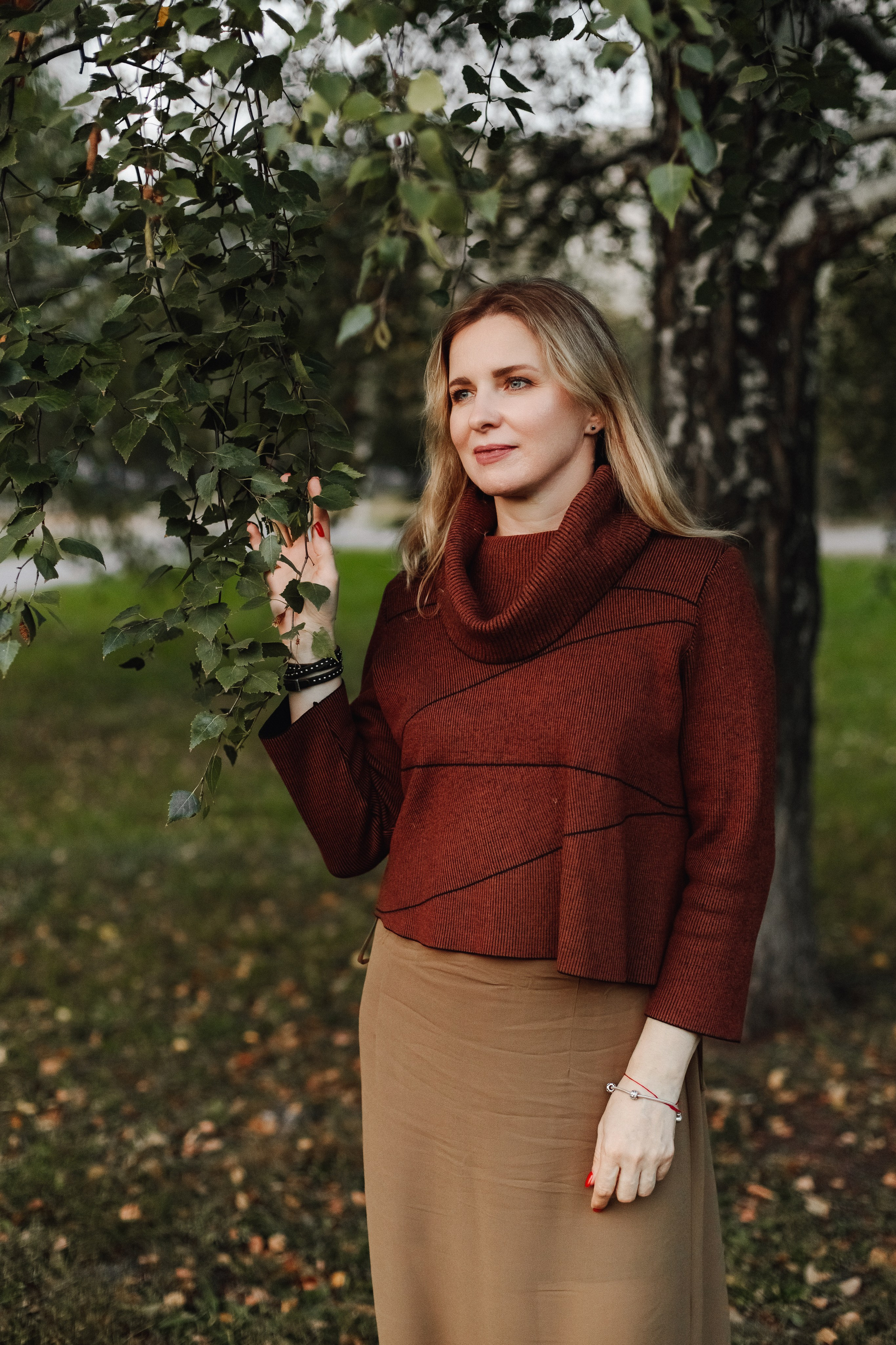 Контентная фотосессия для ансестолога. Контентный фотограф в Перми Натали Кытманова