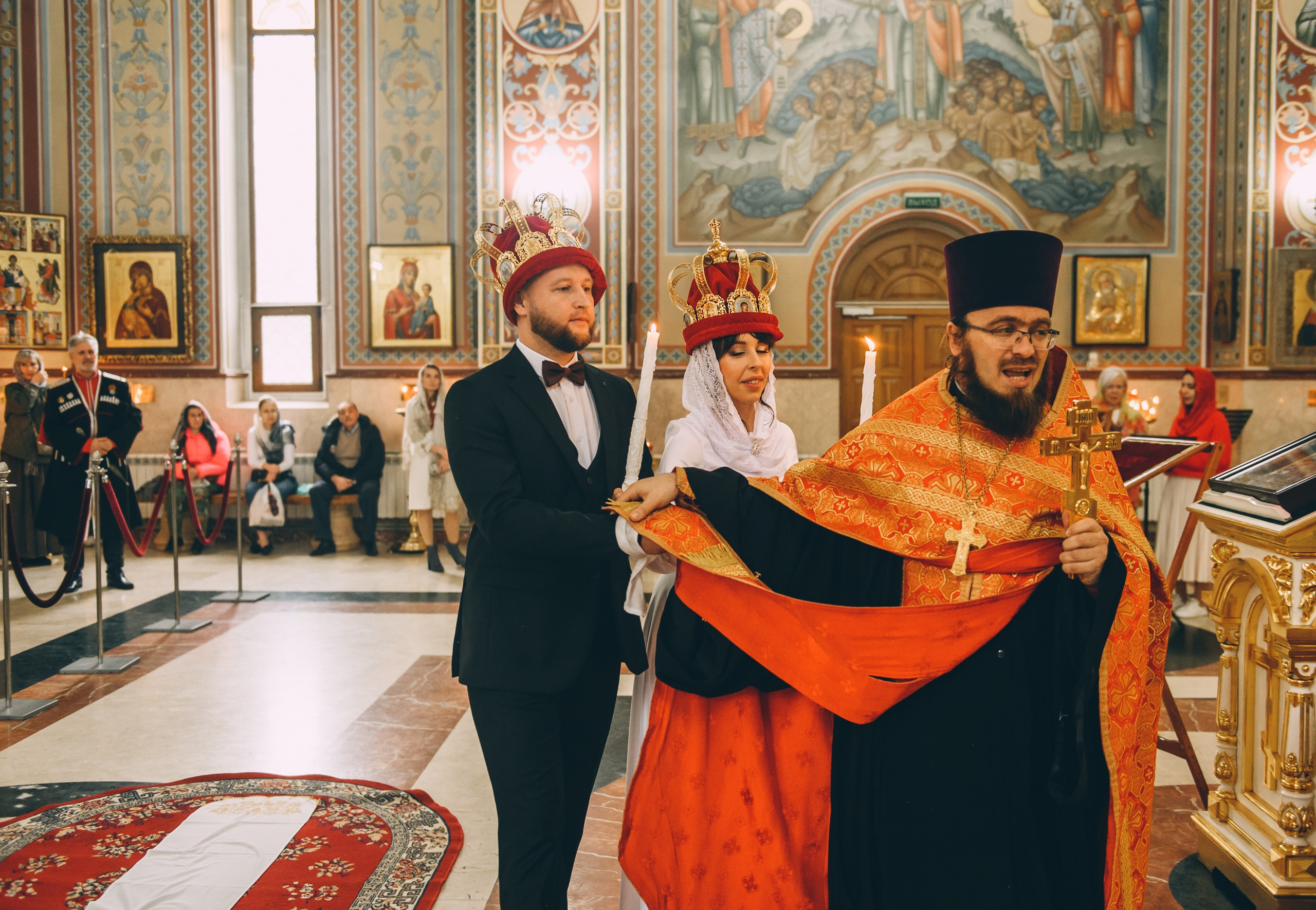 Венчание в соборе Владимира Равноапостольного. Свадебный и семейный фотограф София Невская