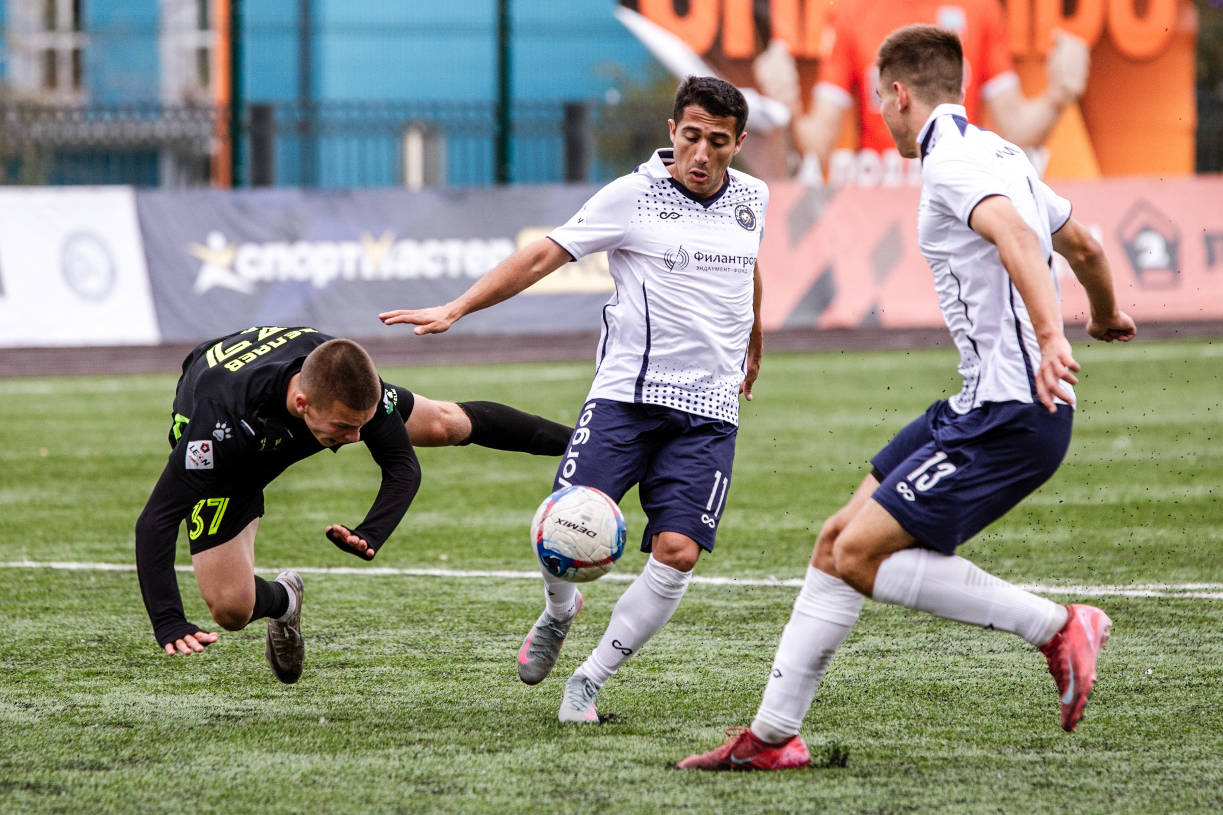 Первенство России по футболу LEON-Вторая лига Б | ФК Иркутск — Космос (Долгопрудный) | 14.09.25. Фотограф в Иркутске Евгения Айвазова