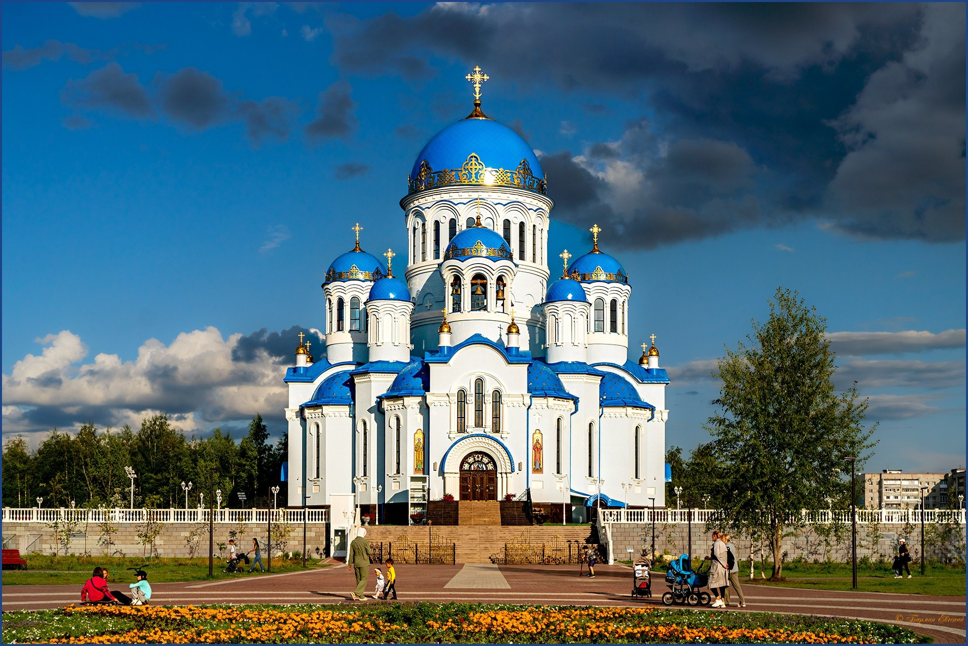 Свято Троицкий кафедральный собор. Фотограф в Сургуте Евгений Бармин