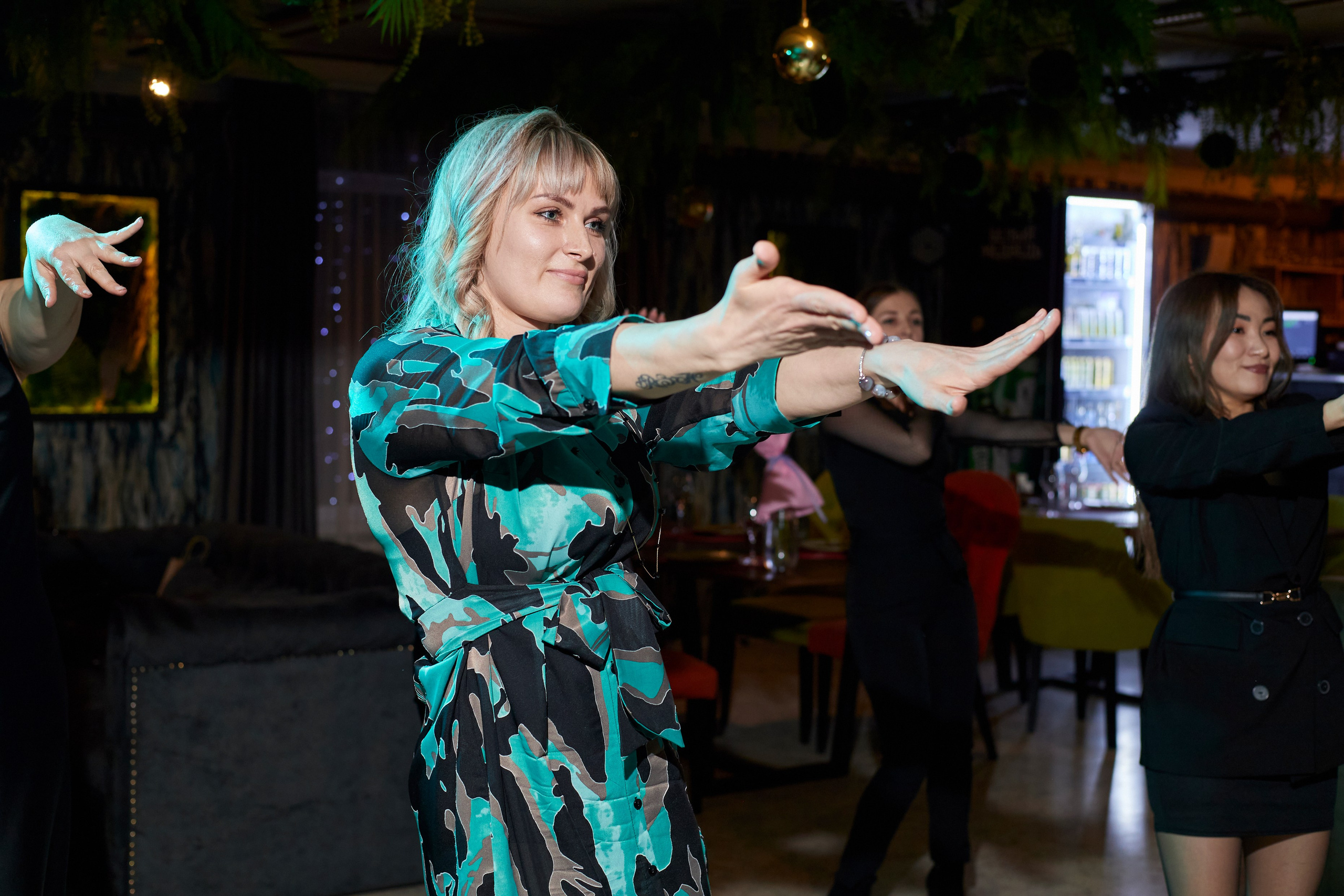 MAXIM & DAMIR | FOREST BAR | 8 МАРТА!. Главная