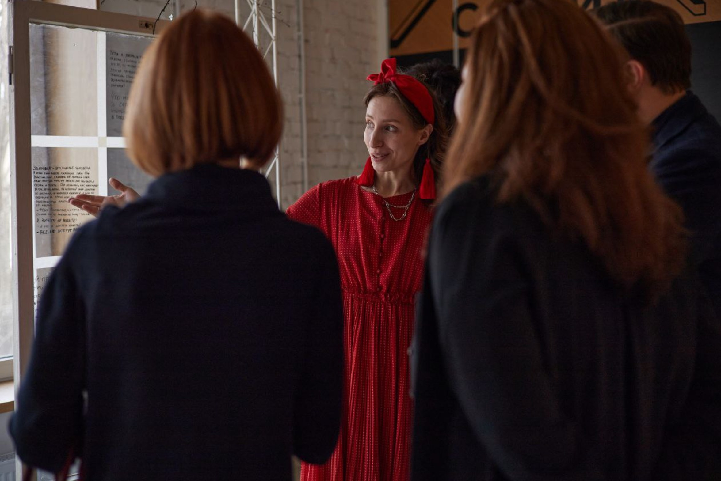 Инсталляция «Целое. Поломка. Целое» художница Софья Григорьева арт-резиденция «Угол» 