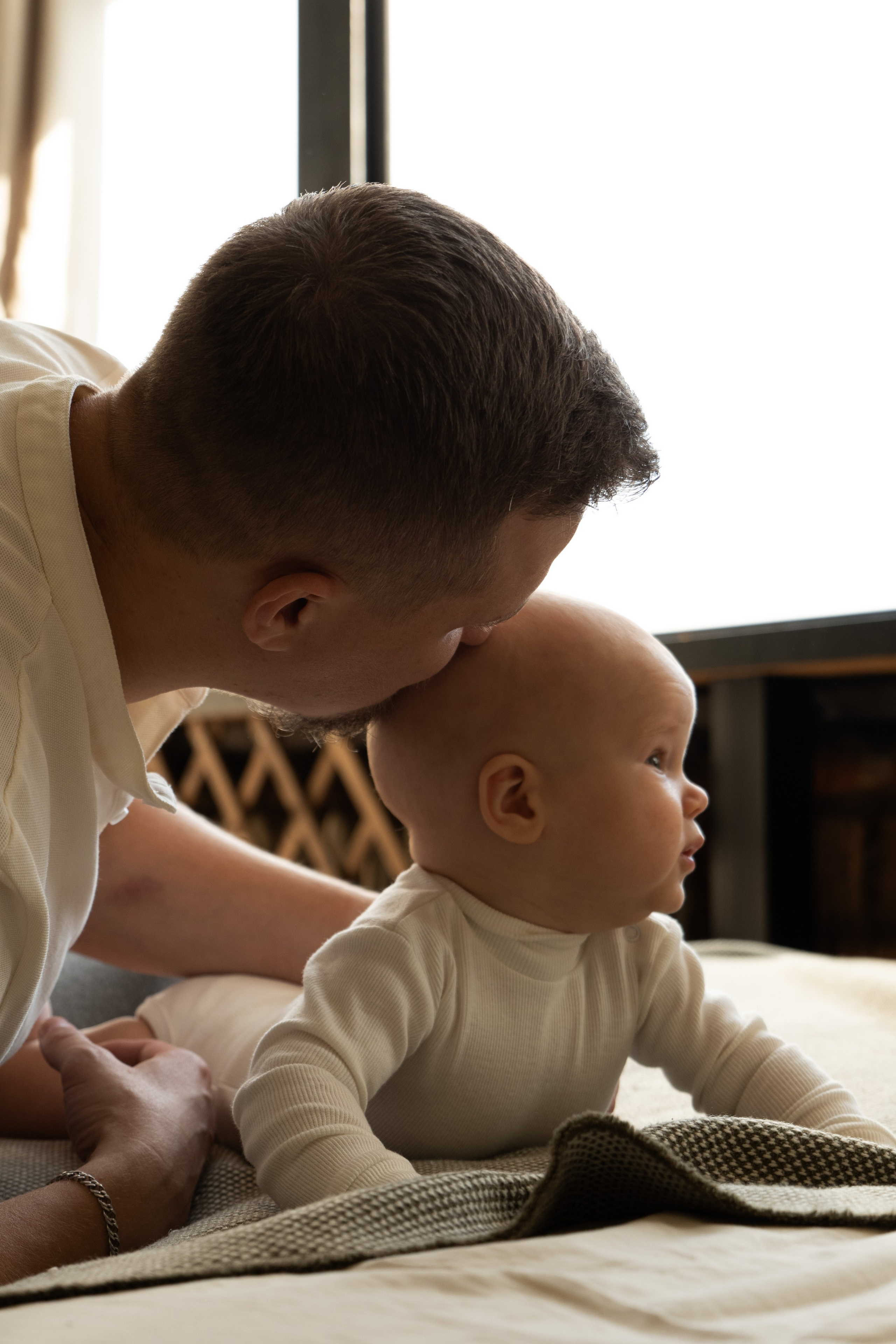 Студийная семейная фотосессия. Фотограф видеограф Ольга Василевская