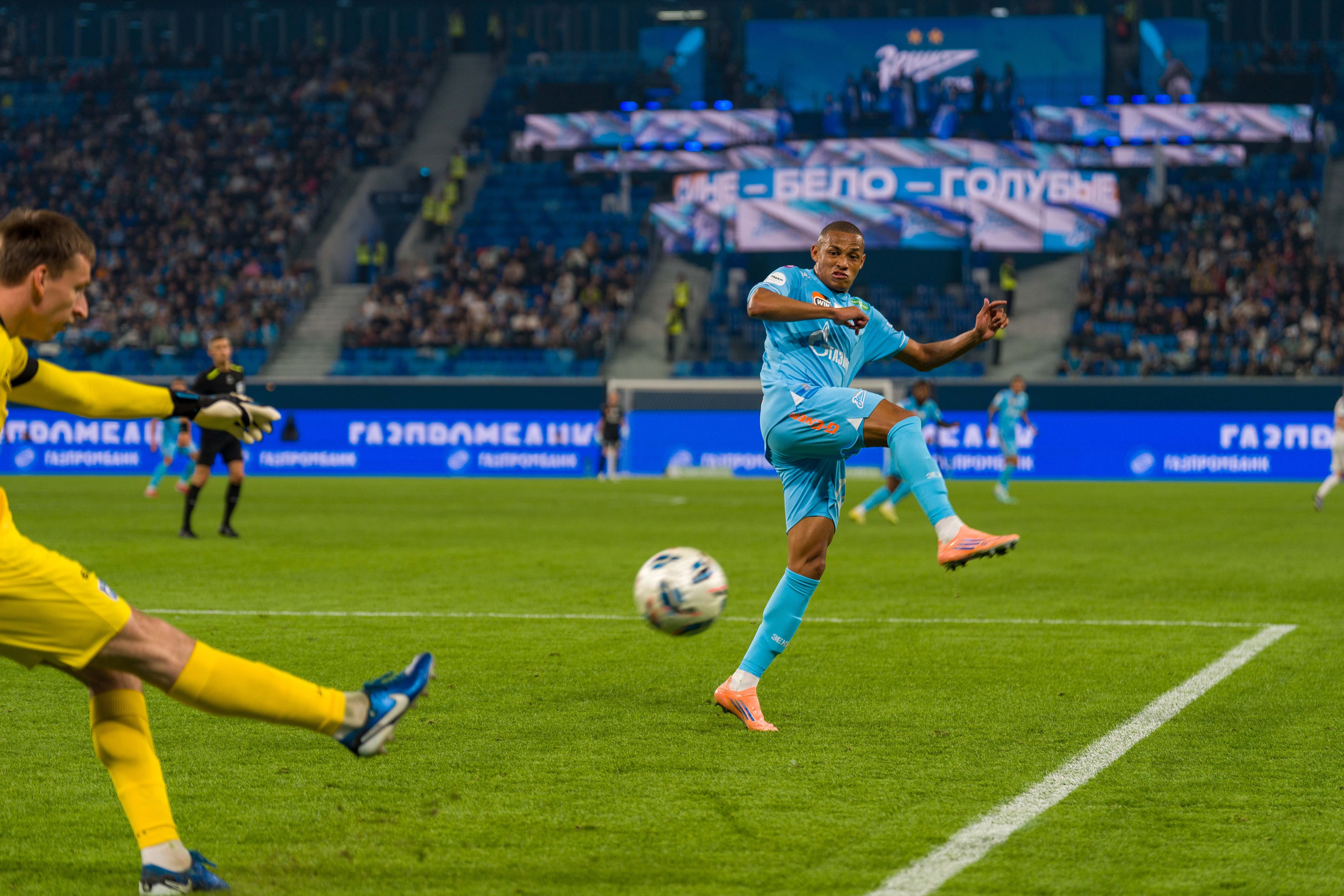Zenit vs Baltika — RPL 2025/26 match gallery at Gazprom Arena | Anton Gauf. Sports Photographer in Saint Petersburg | Anton Hauff