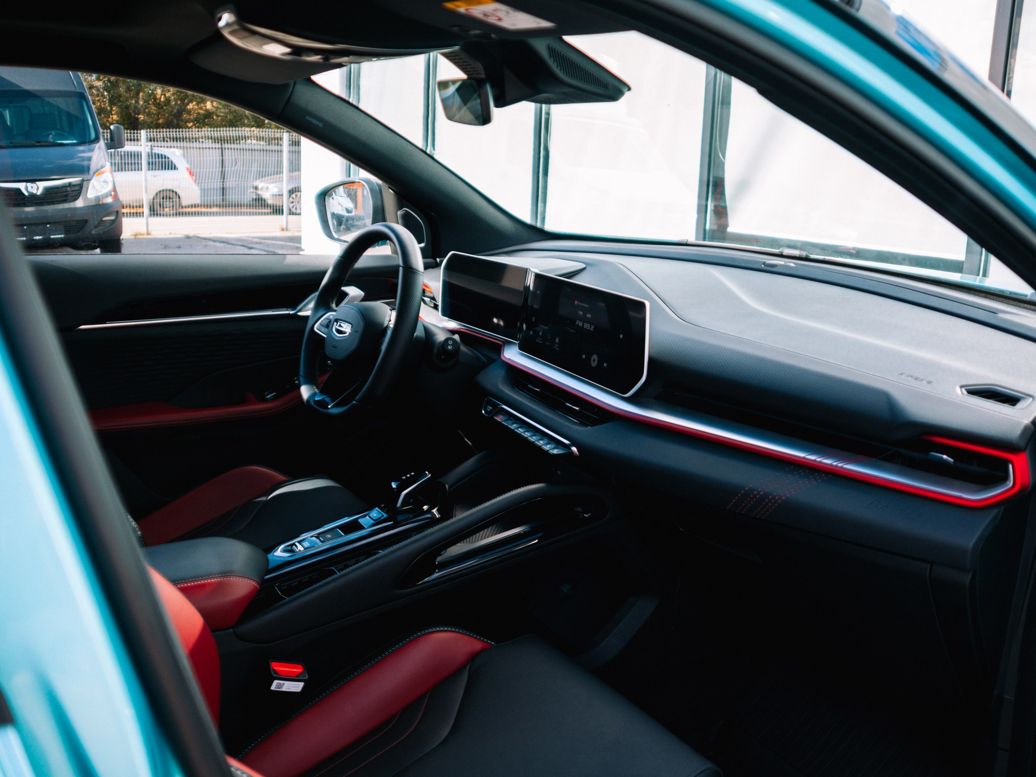 Съёмка для автосалона | Коммерческая фотография в Екатеринбурге. Портретный и репортажный фотограф в Екатеринбурге