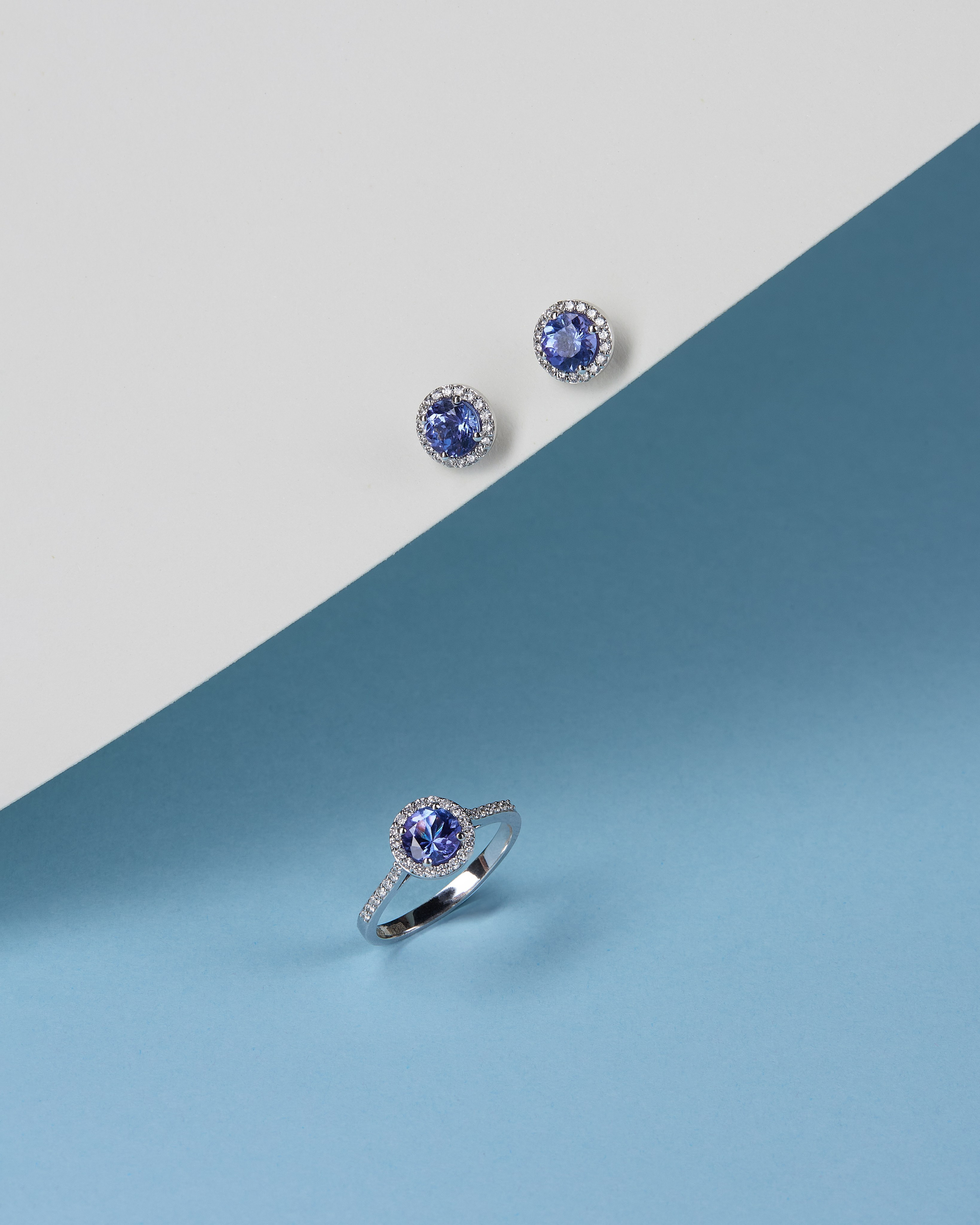 Kazakh Yuvelir. Fashion and advertising photographer